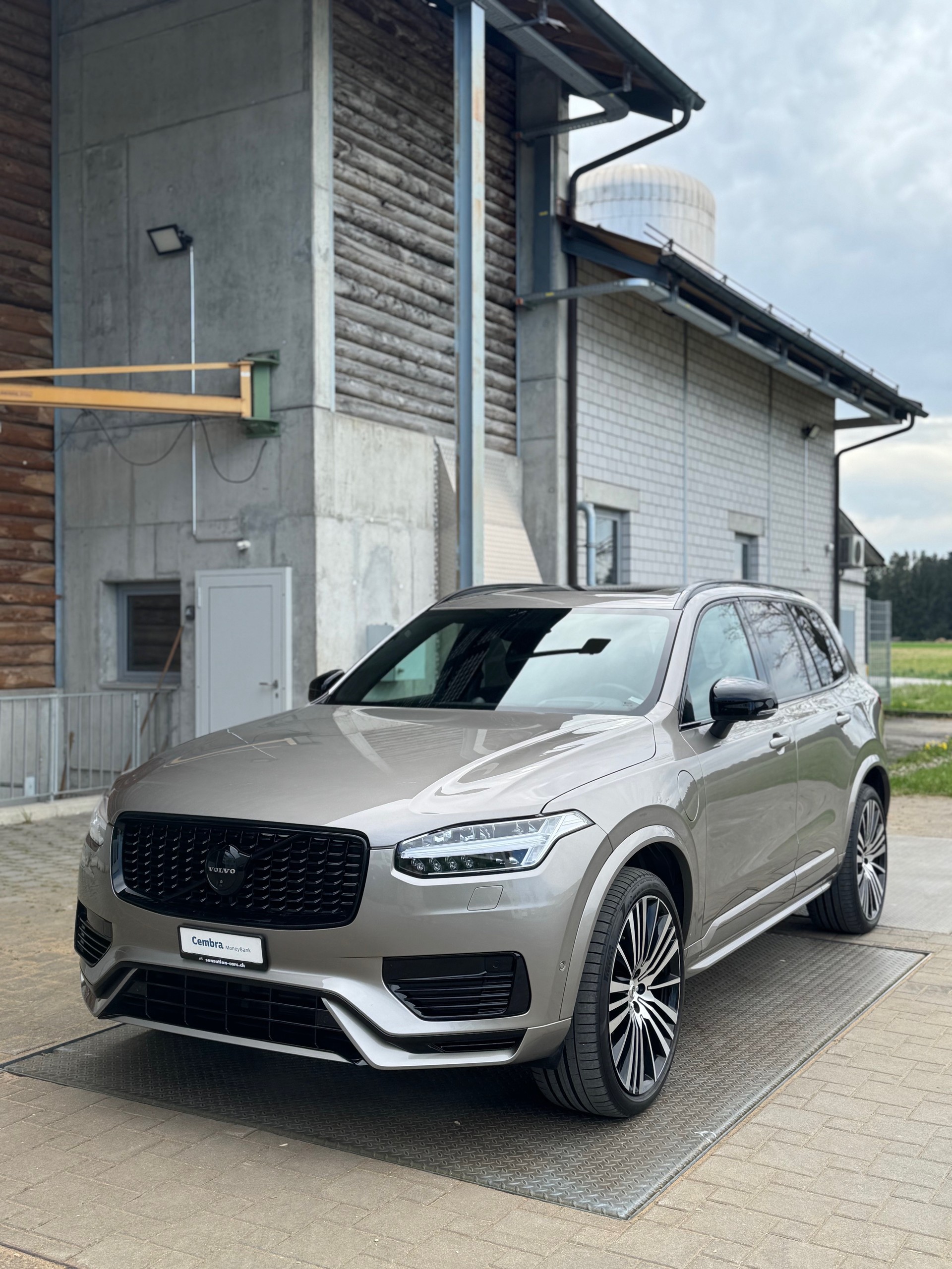 VOLVO XC90 T8 eAWD R-Design Geartronic-image-0
