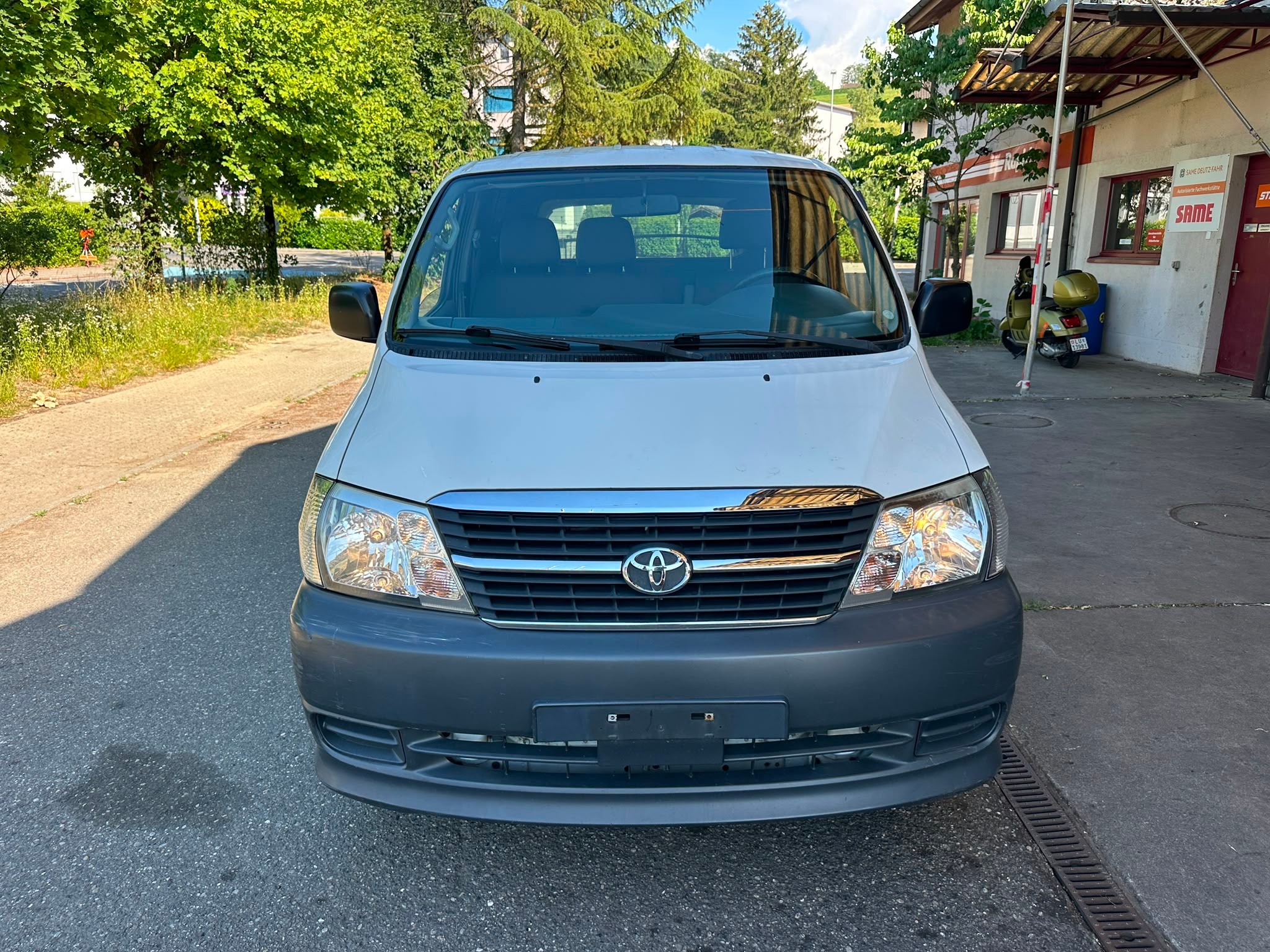 Car photo