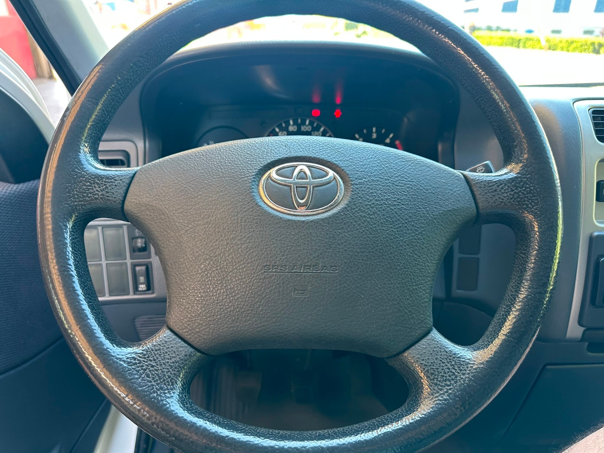 TOYOTA HI-ACE-image-12