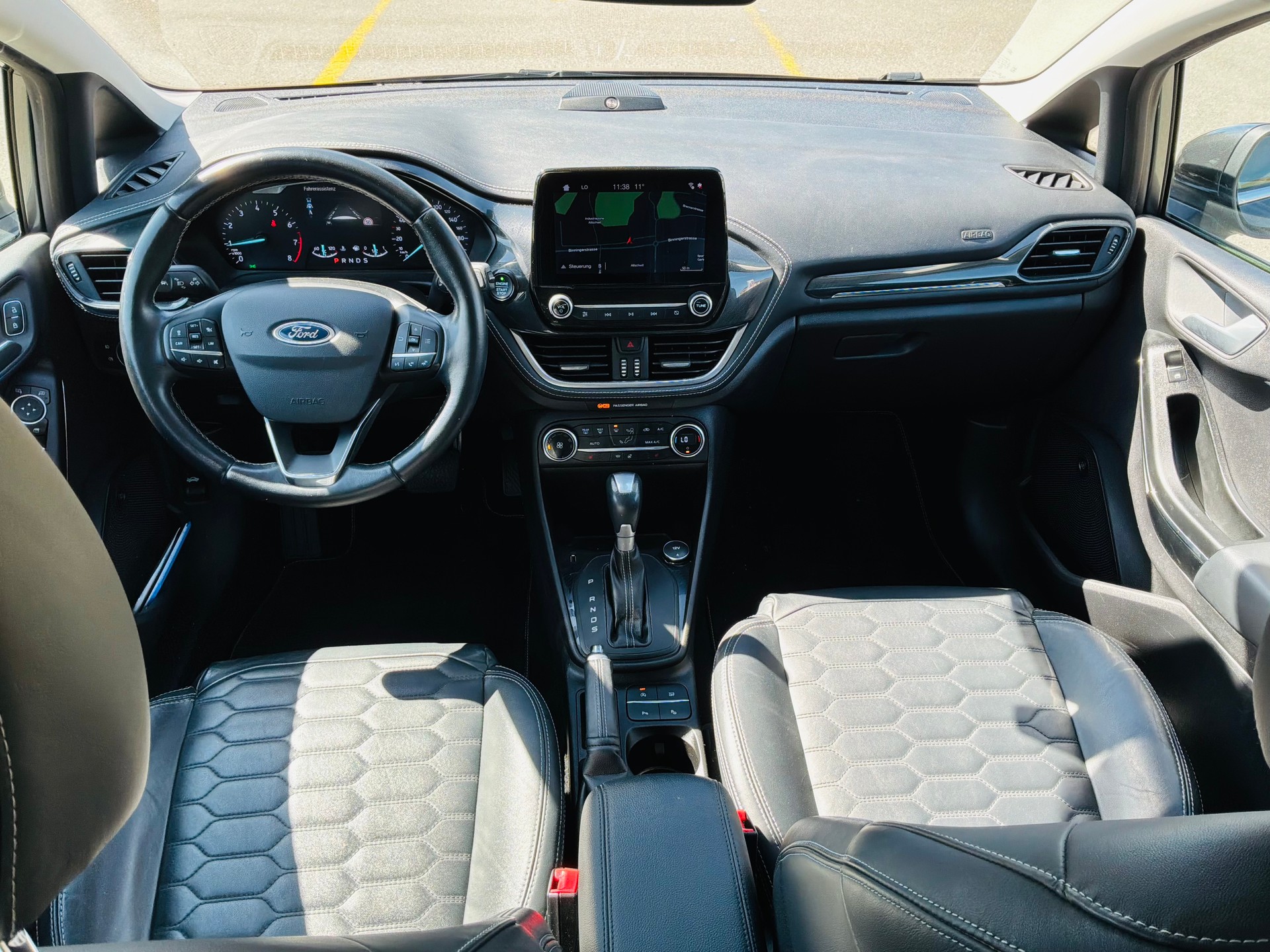 FORD FORD Fiesta 1.0 SCTi Vignale Automat Top Fahrzeug-image-5