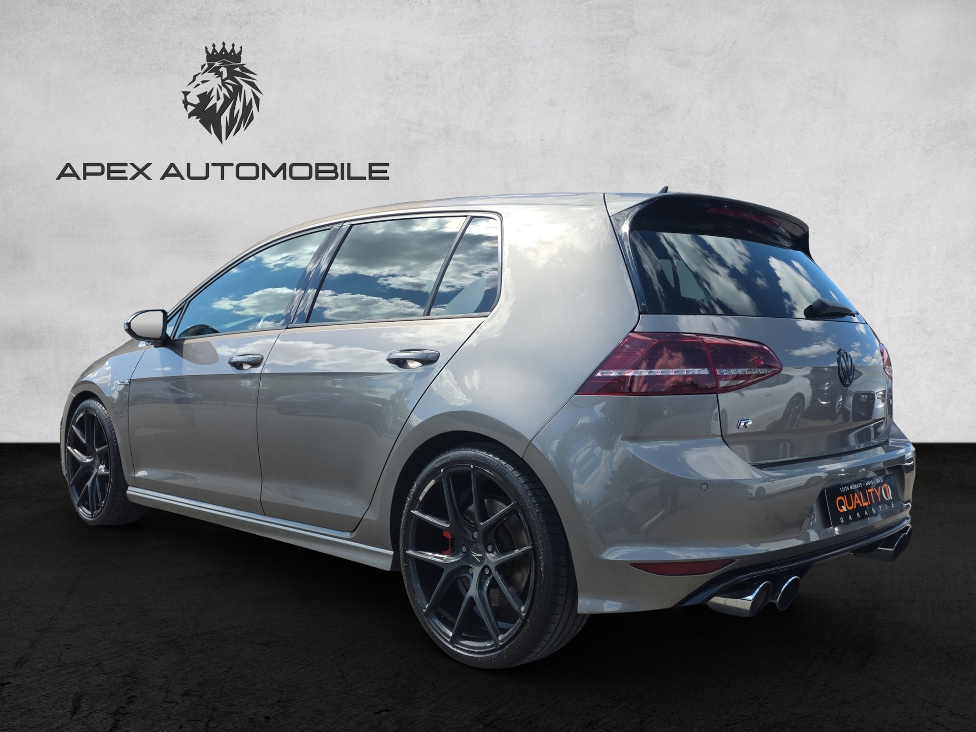 VW Golf 2.0 TSI R 4Motion DSG • Motor nur 60'000km • DCC • App-Connect • Navi Discover Media • frisch ab MFK-image-1