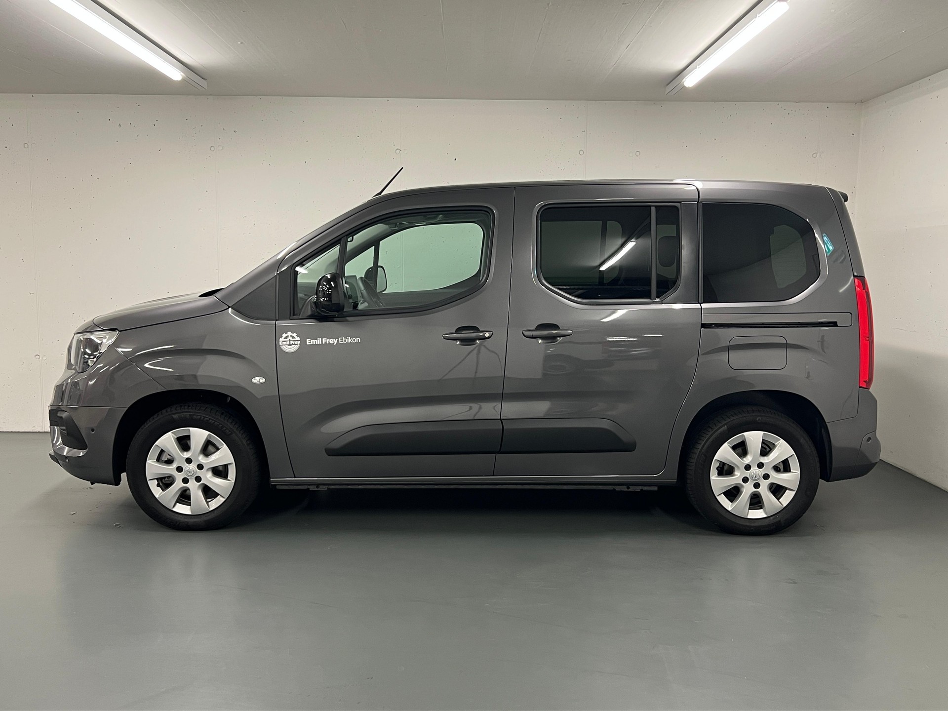 OPEL Combo-e Life Elegance-image-3