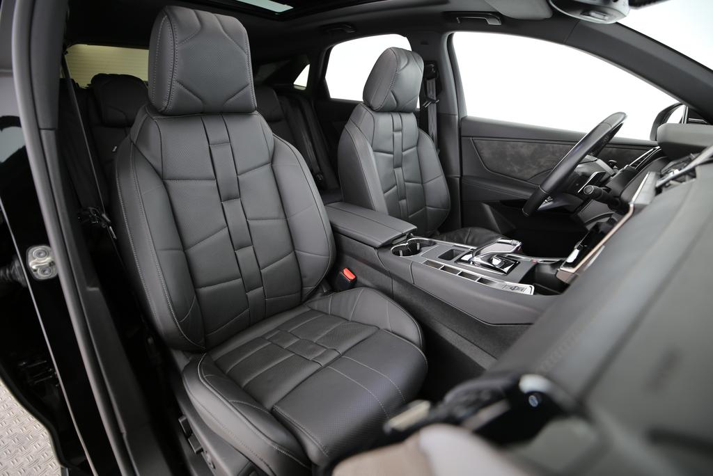 DS AUTOMOBILES 7 Crossback 1.6 E-Tense Louvre 4x4-image-10