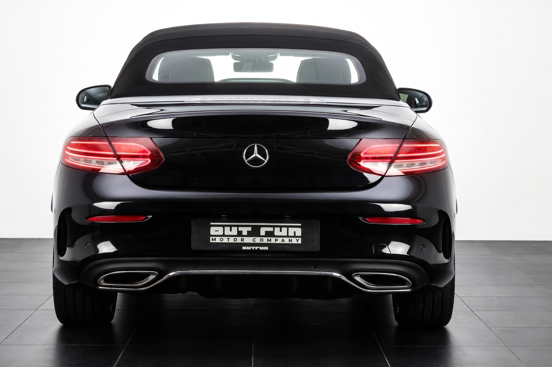 MERCEDES-BENZ C 200 Cabriolet 4Matic 9G-Tronic-image-2