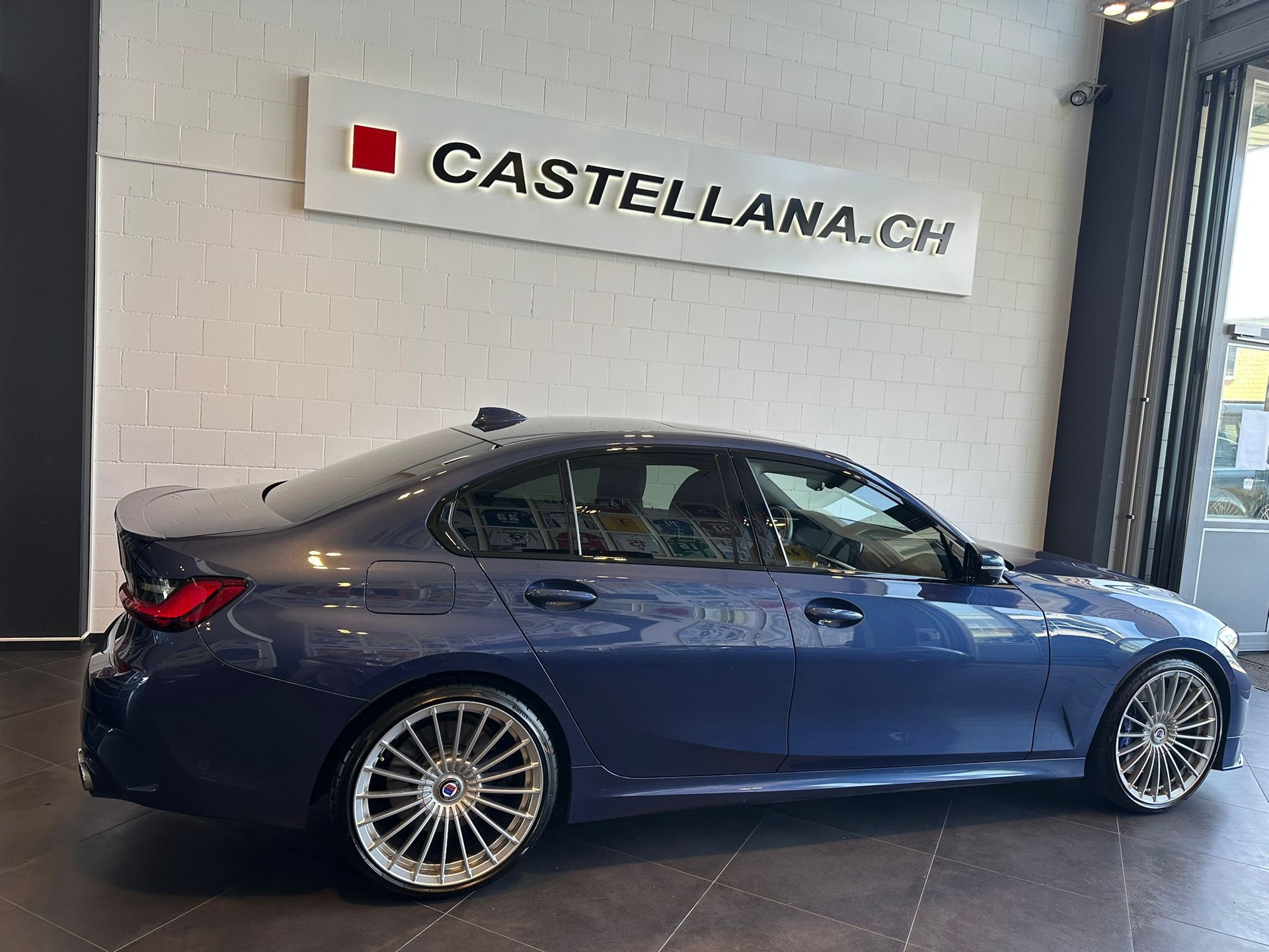 BMW-ALPINA B3 BiTurbo 3.0 xDrive Switch-Tronic-showroom-element-2