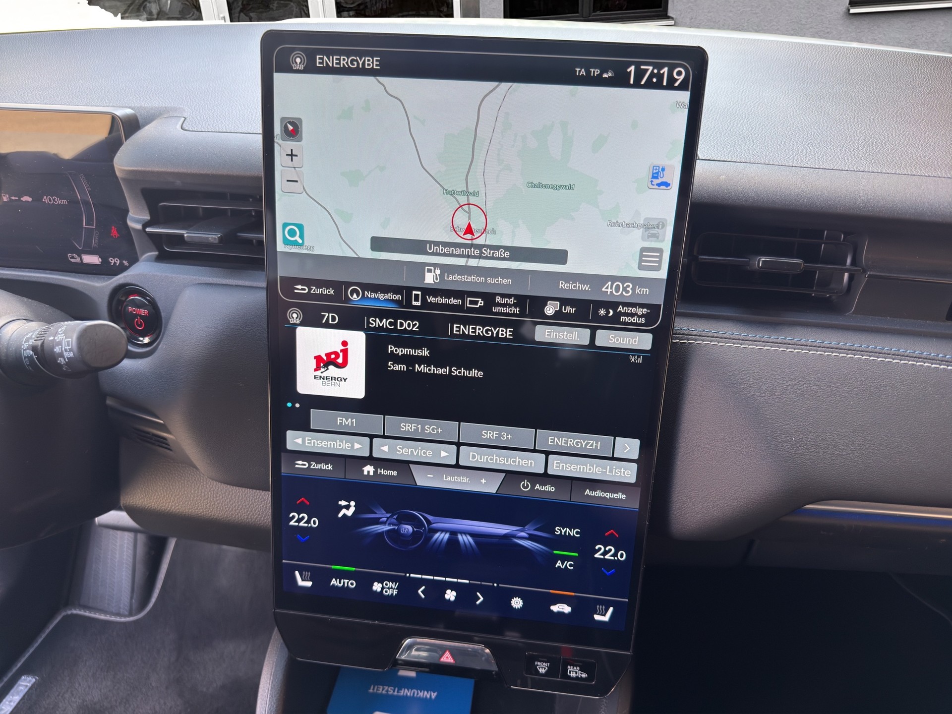 HONDA Ny1 Advance-image-23