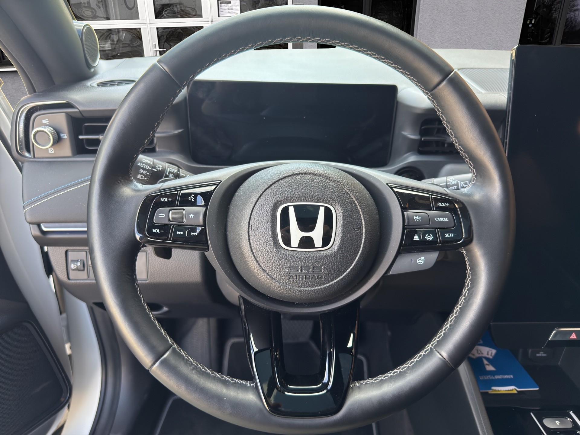 HONDA Ny1 Advance-image-11