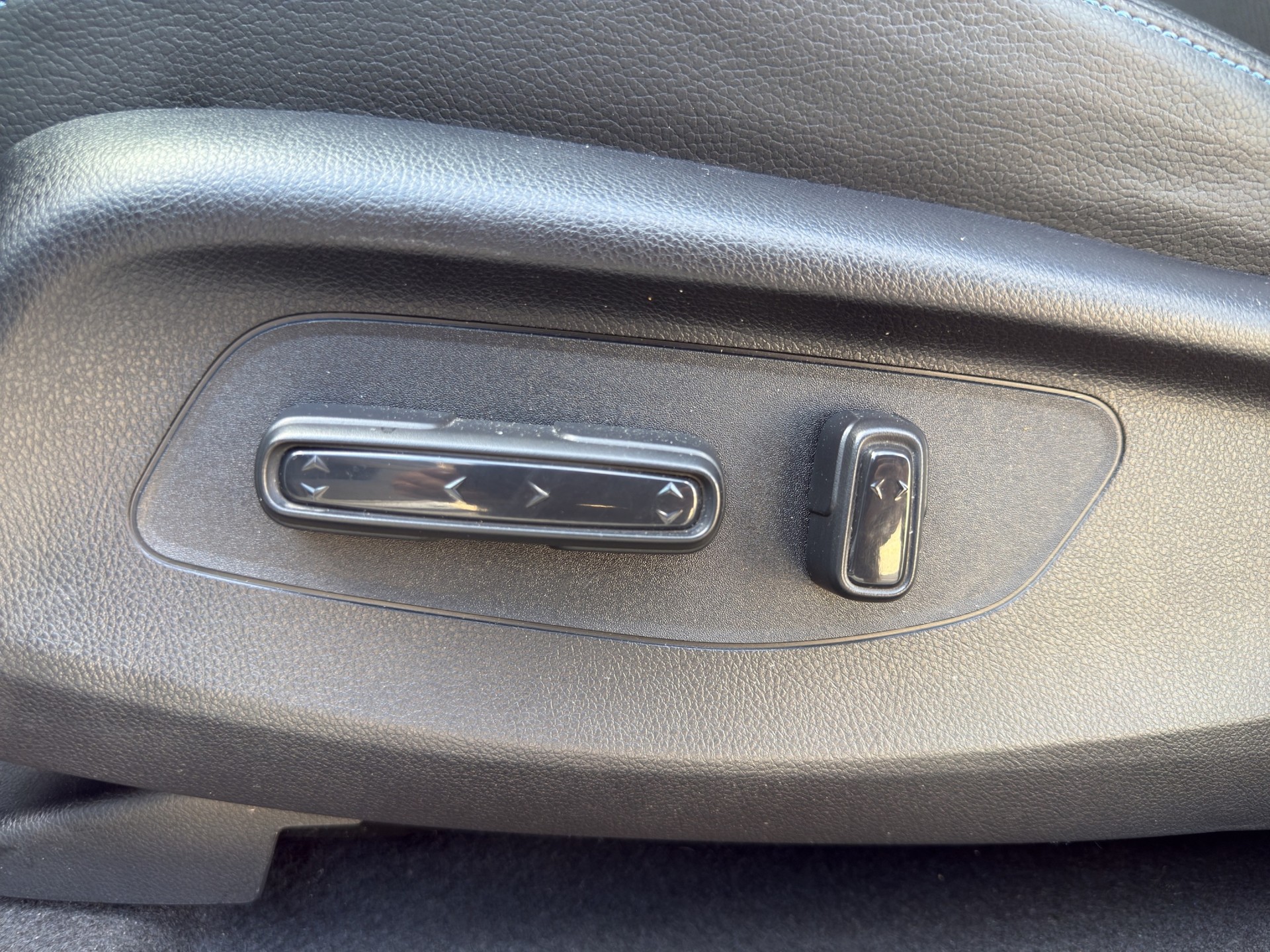 HONDA Ny1 Advance-image-14