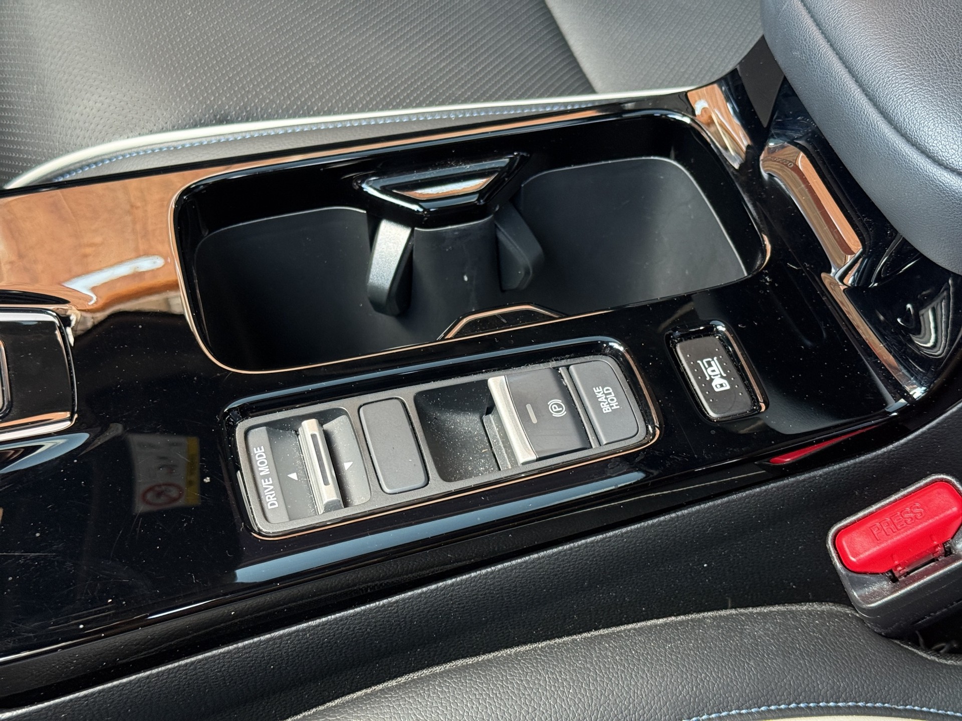 HONDA Ny1 Advance-image-27