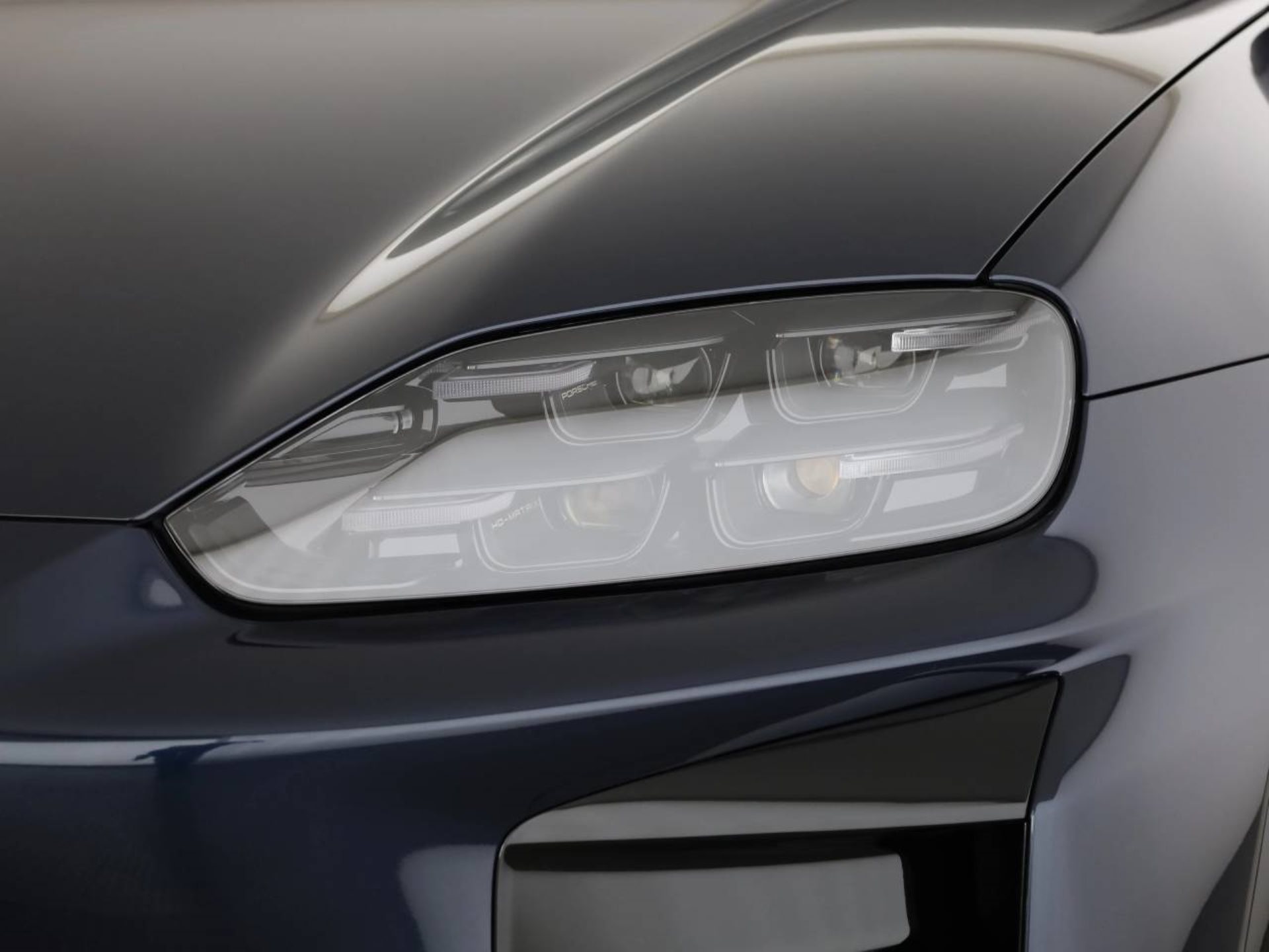 PORSCHE Cayenne Turbo Coupé Electric-image-7