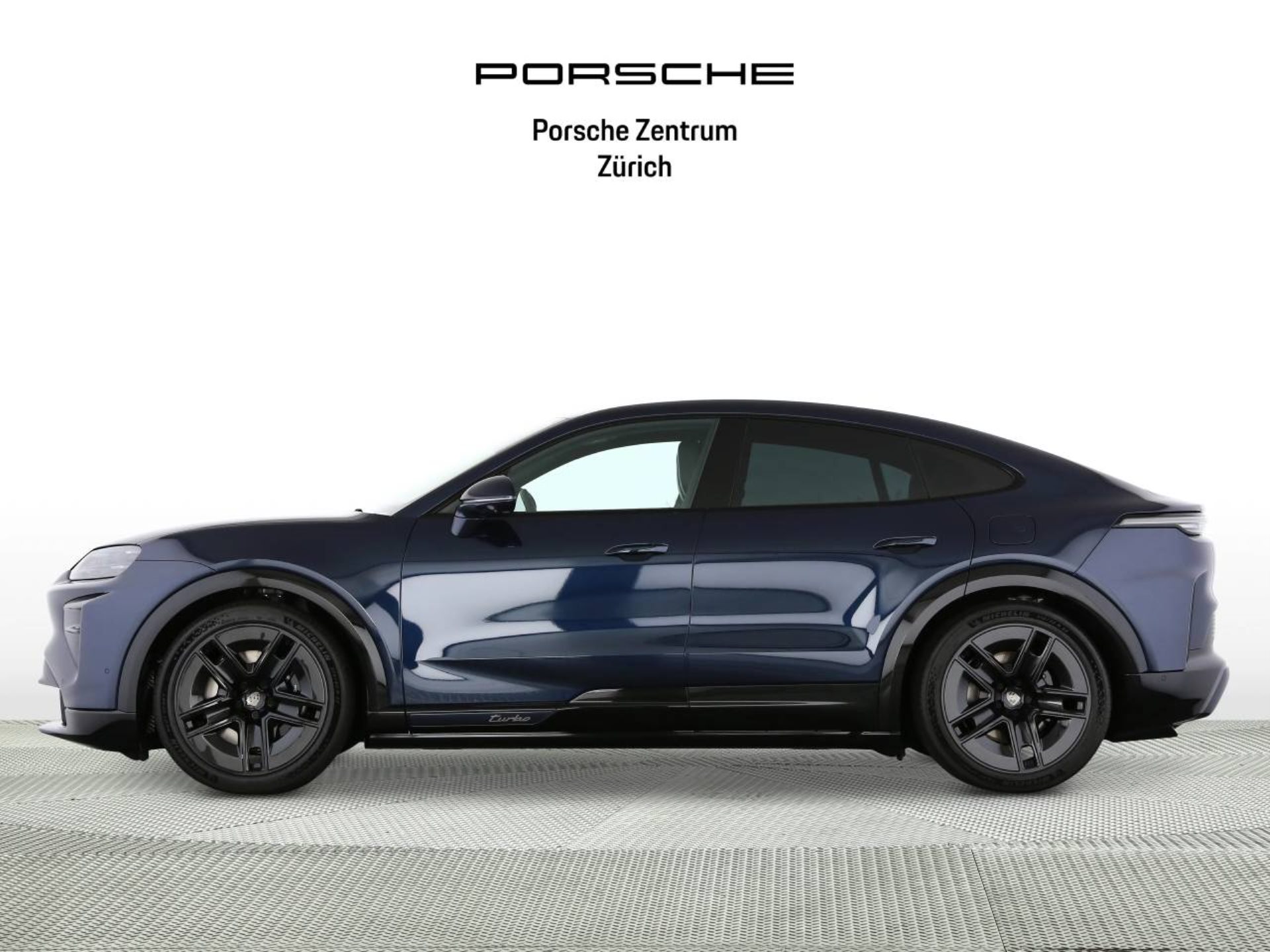 PORSCHE Cayenne Turbo Coupé Electric-image-1