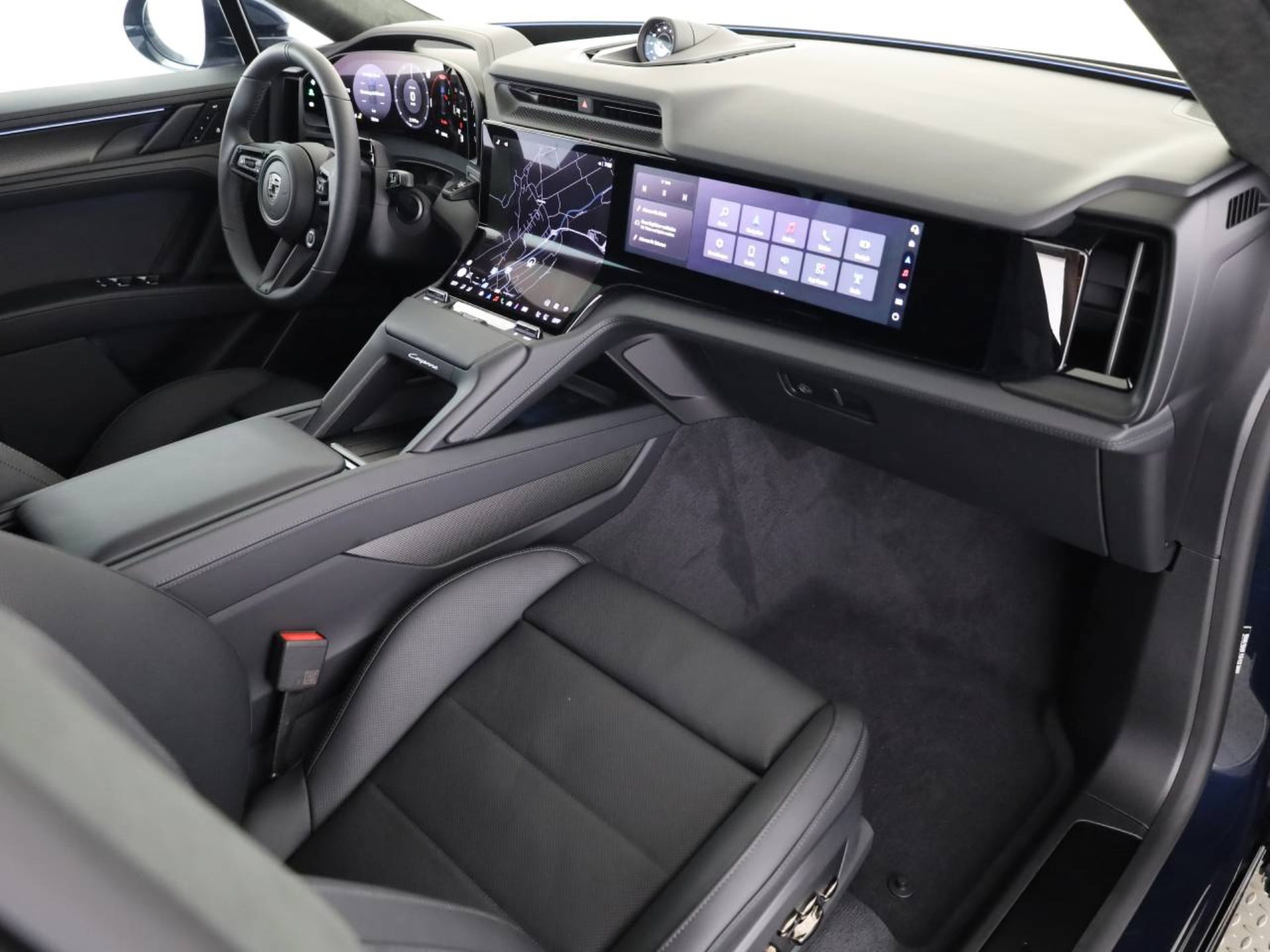 PORSCHE Cayenne Turbo Coupé Electric-image-11