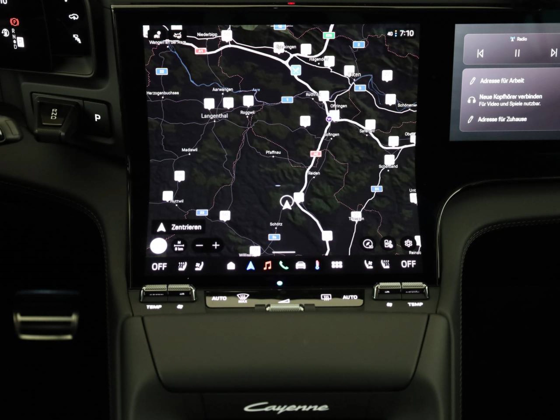 PORSCHE Cayenne Turbo Coupé Electric-image-14