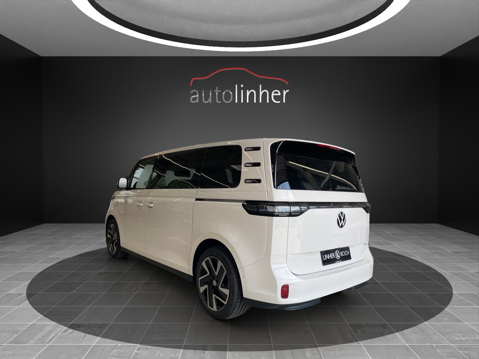 VW ID.Buzz LWB Pro 4 Motion-showroom-element-2