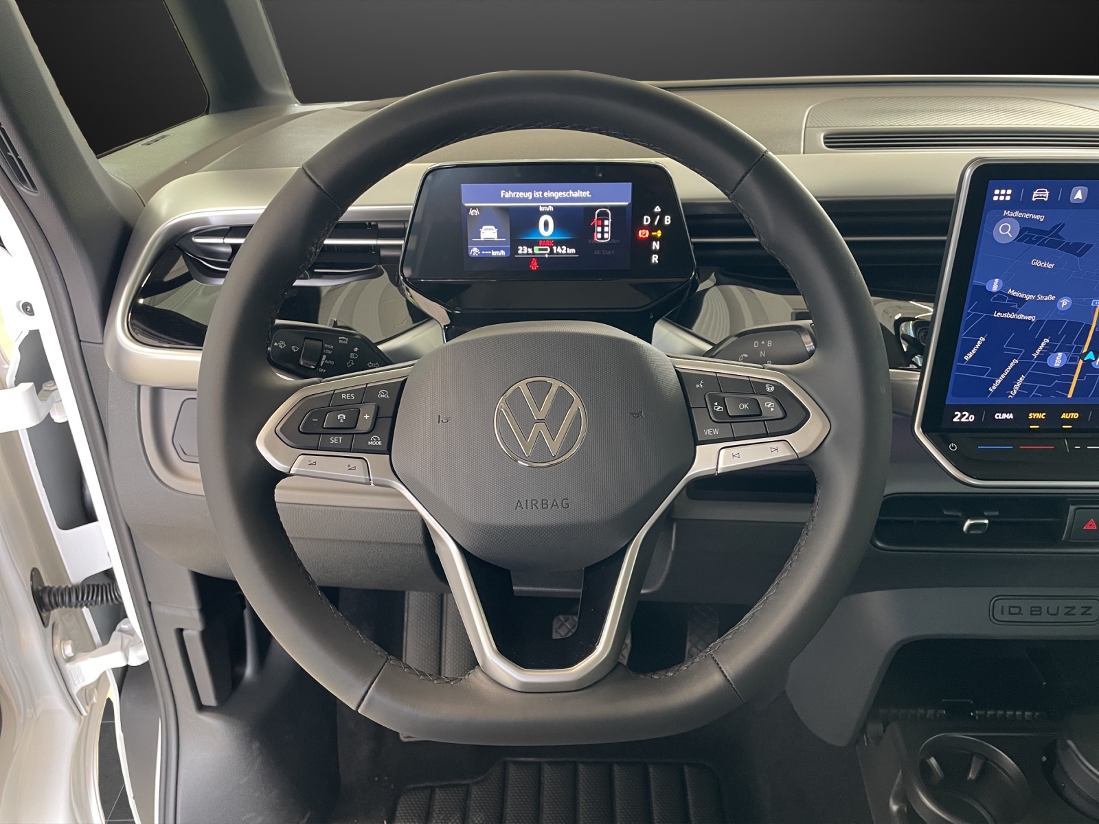 VW ID.Buzz LWB Pro 4 Motion-image-10