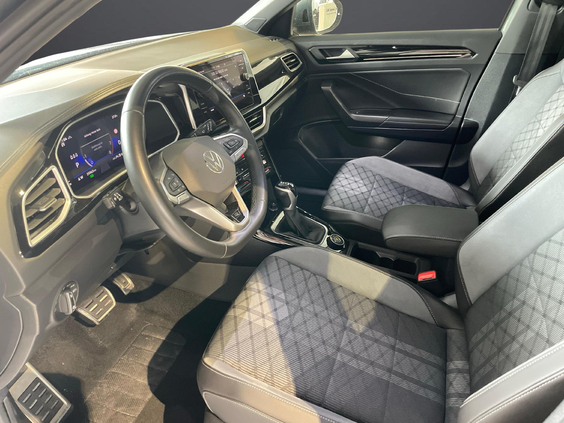 VW T-Roc 2.0 TSI R-Line DSG 4motion-image-6