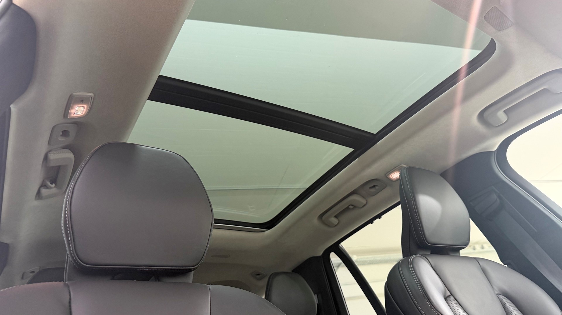 VOLVO XC90 2.0 T8 TE XCLUSIVE Bright-image-11