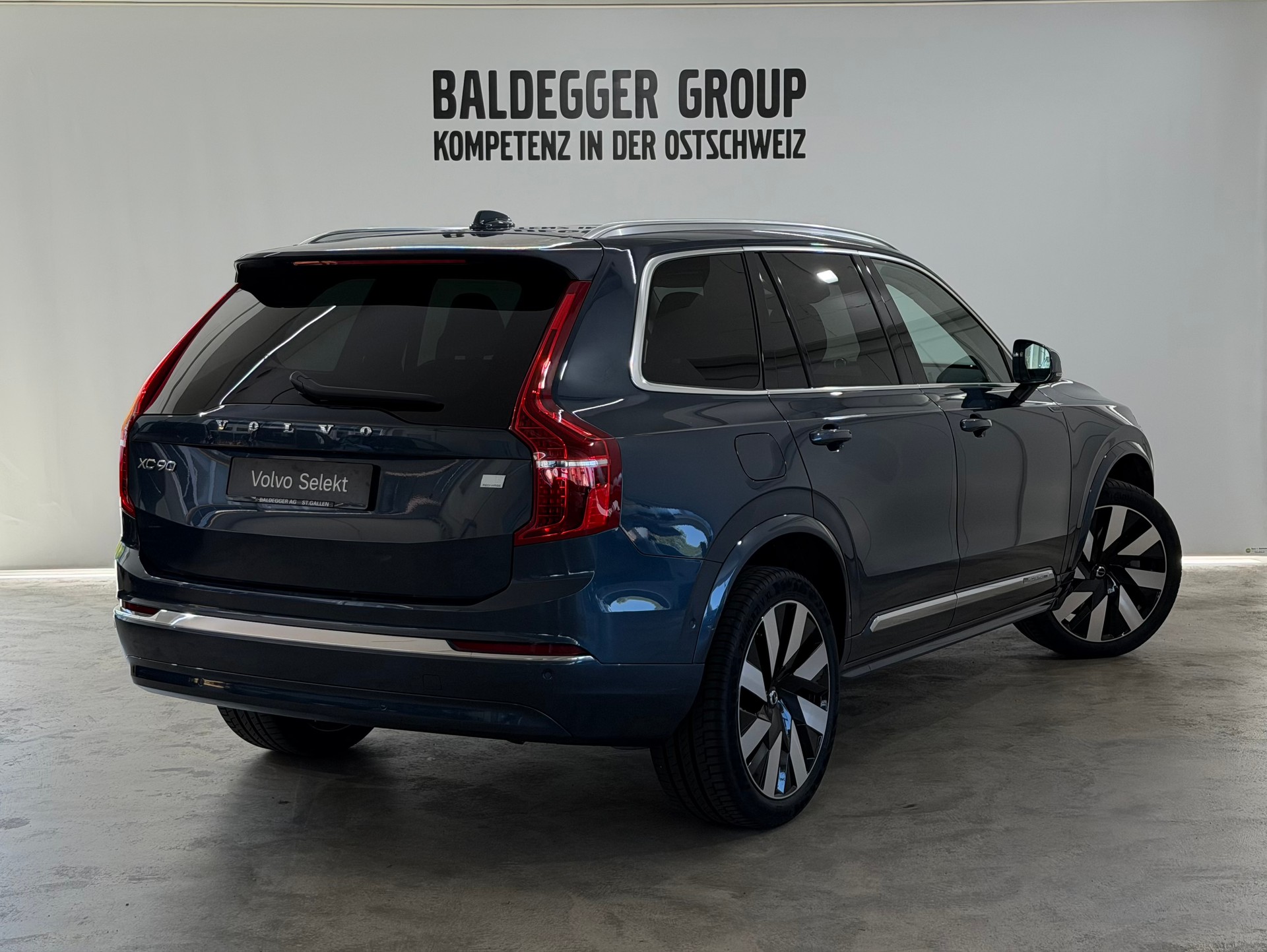 VOLVO XC90 2.0 T8 TE XCLUSIVE Bright-image-2