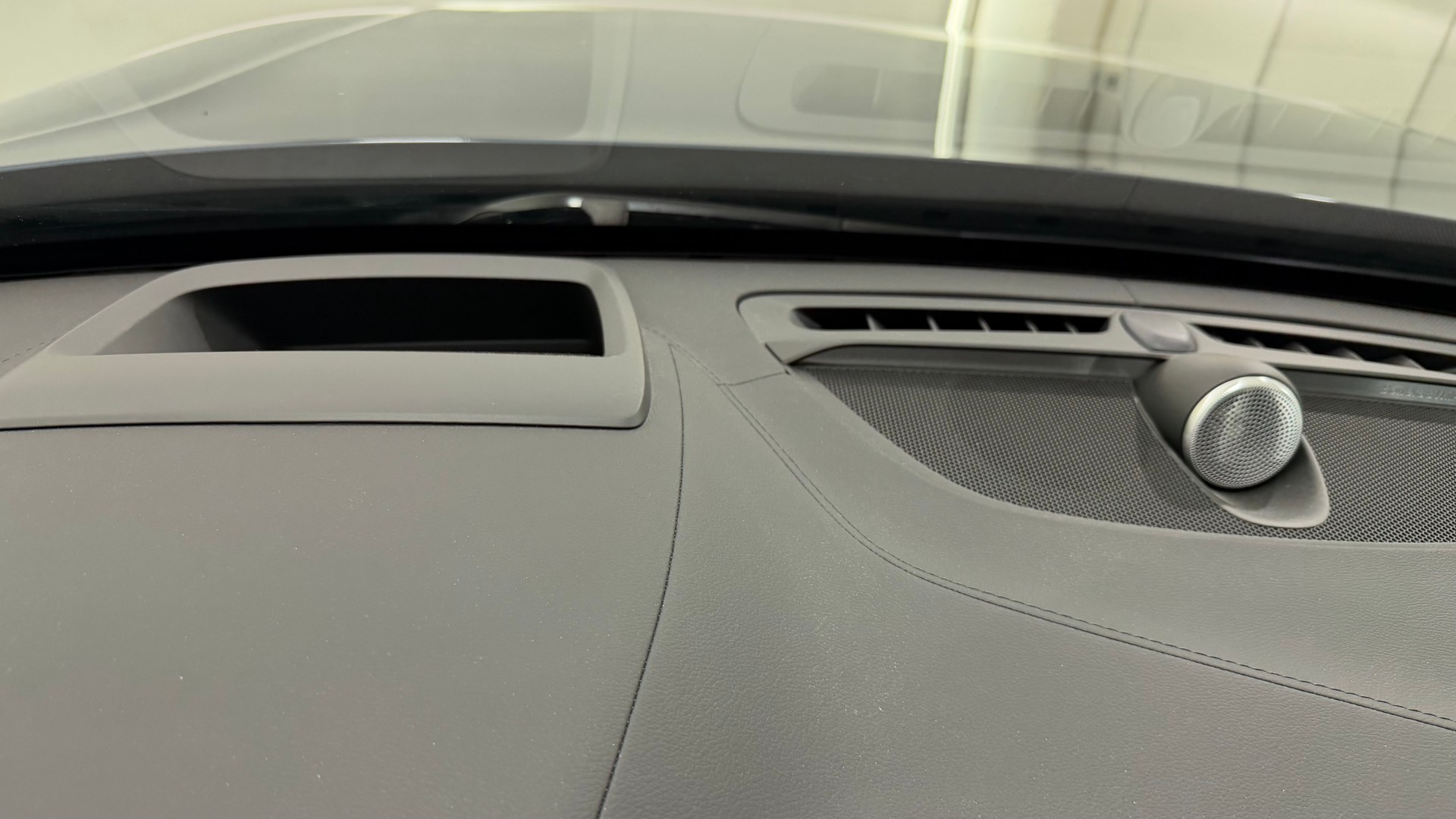 VOLVO XC90 2.0 T8 TE XCLUSIVE Bright-image-13