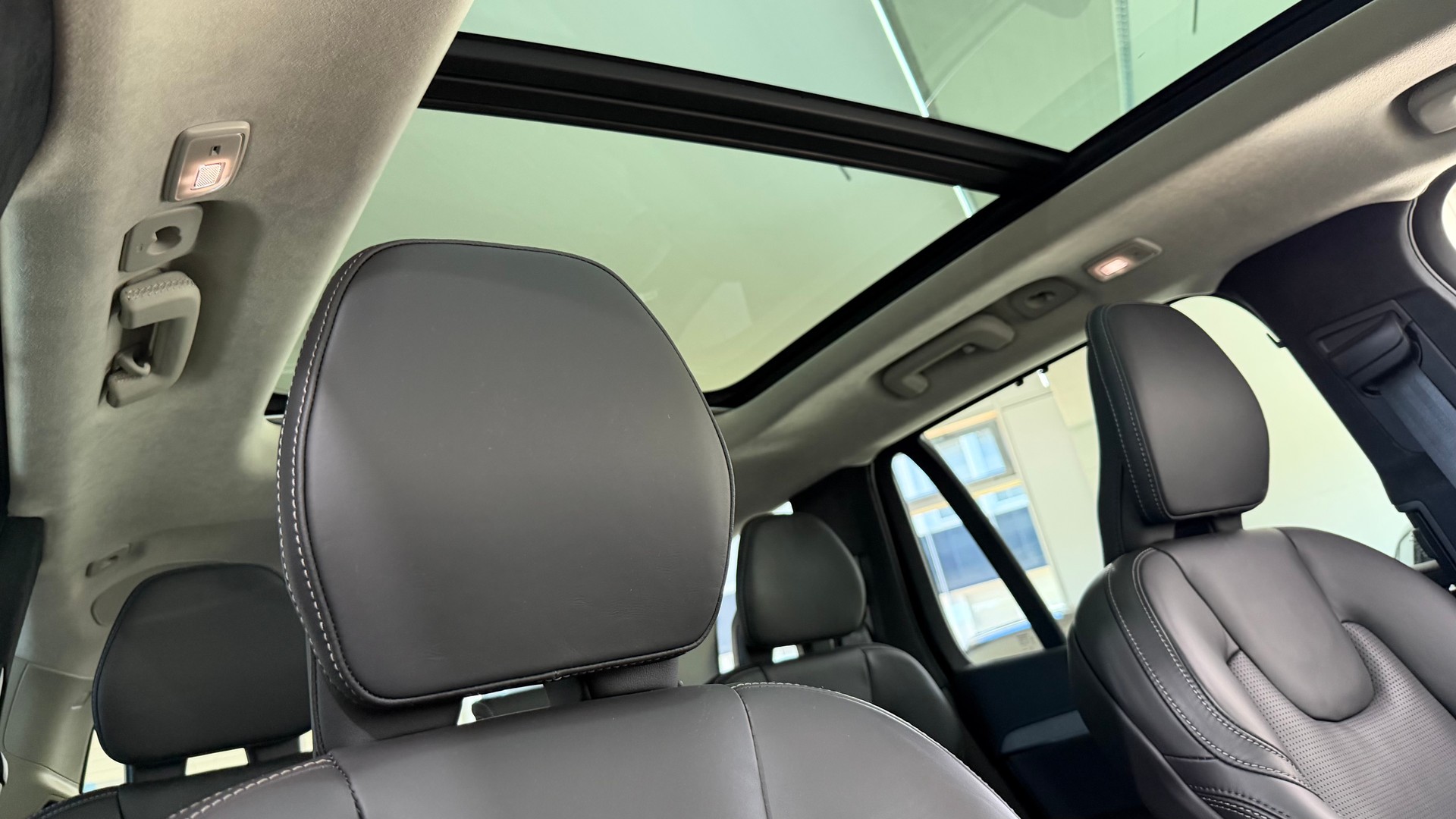 VOLVO XC90 2.0 T8 TE XCLUSIVE Bright-image-6