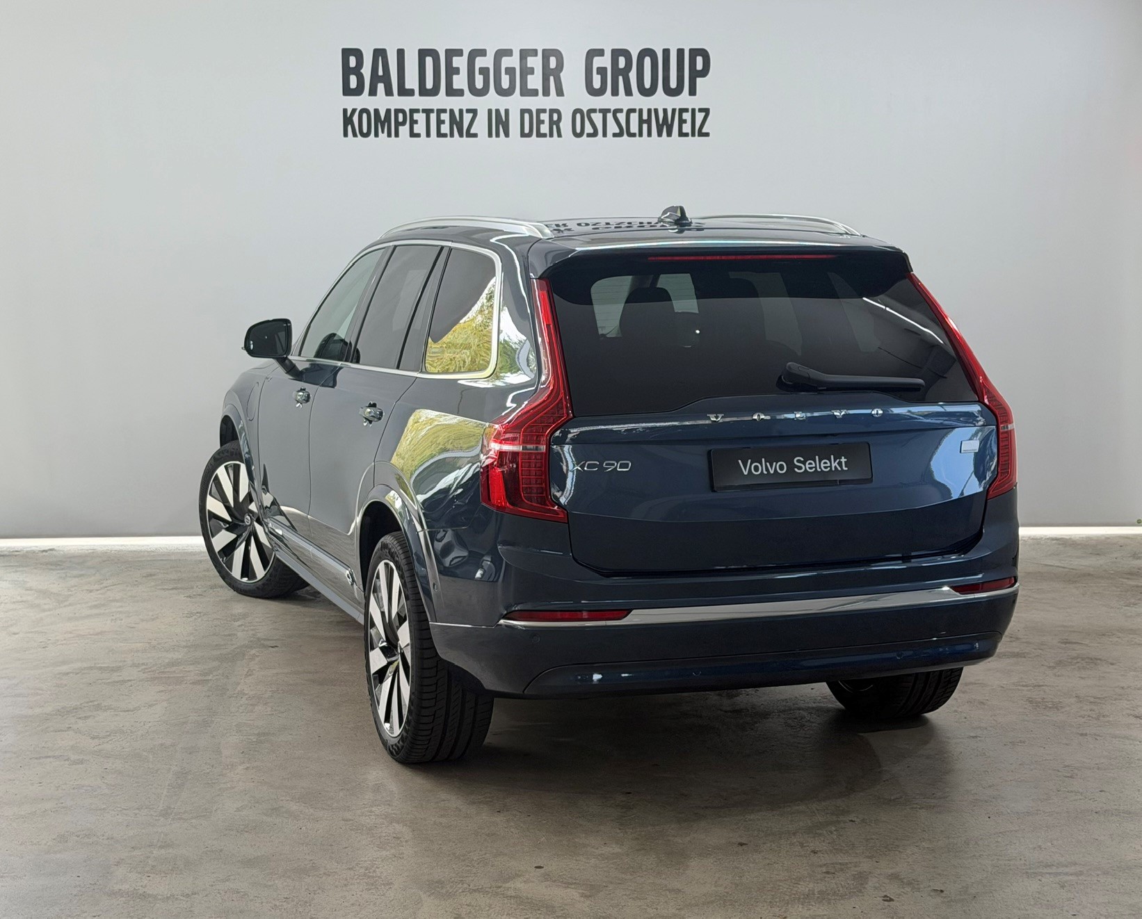 VOLVO XC90 2.0 T8 TE XCLUSIVE Bright-image-1