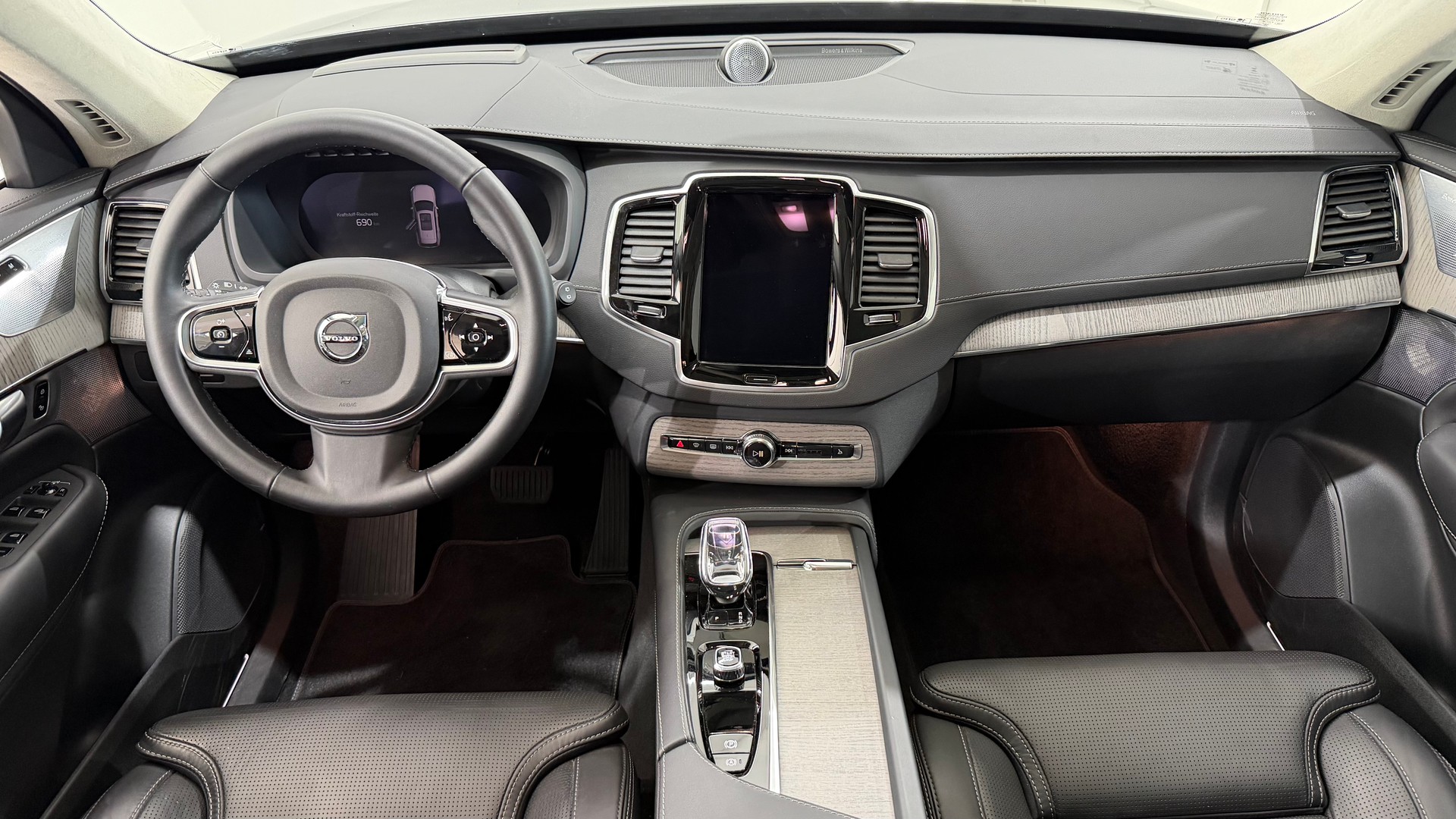 VOLVO XC90 2.0 T8 TE XCLUSIVE Bright-image-4
