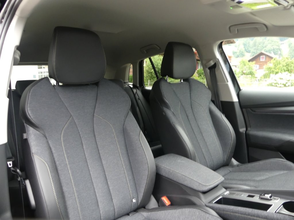 SKODA Elroq 85-image-10