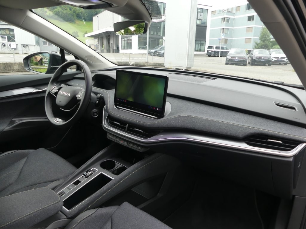 SKODA Elroq 85-image-8