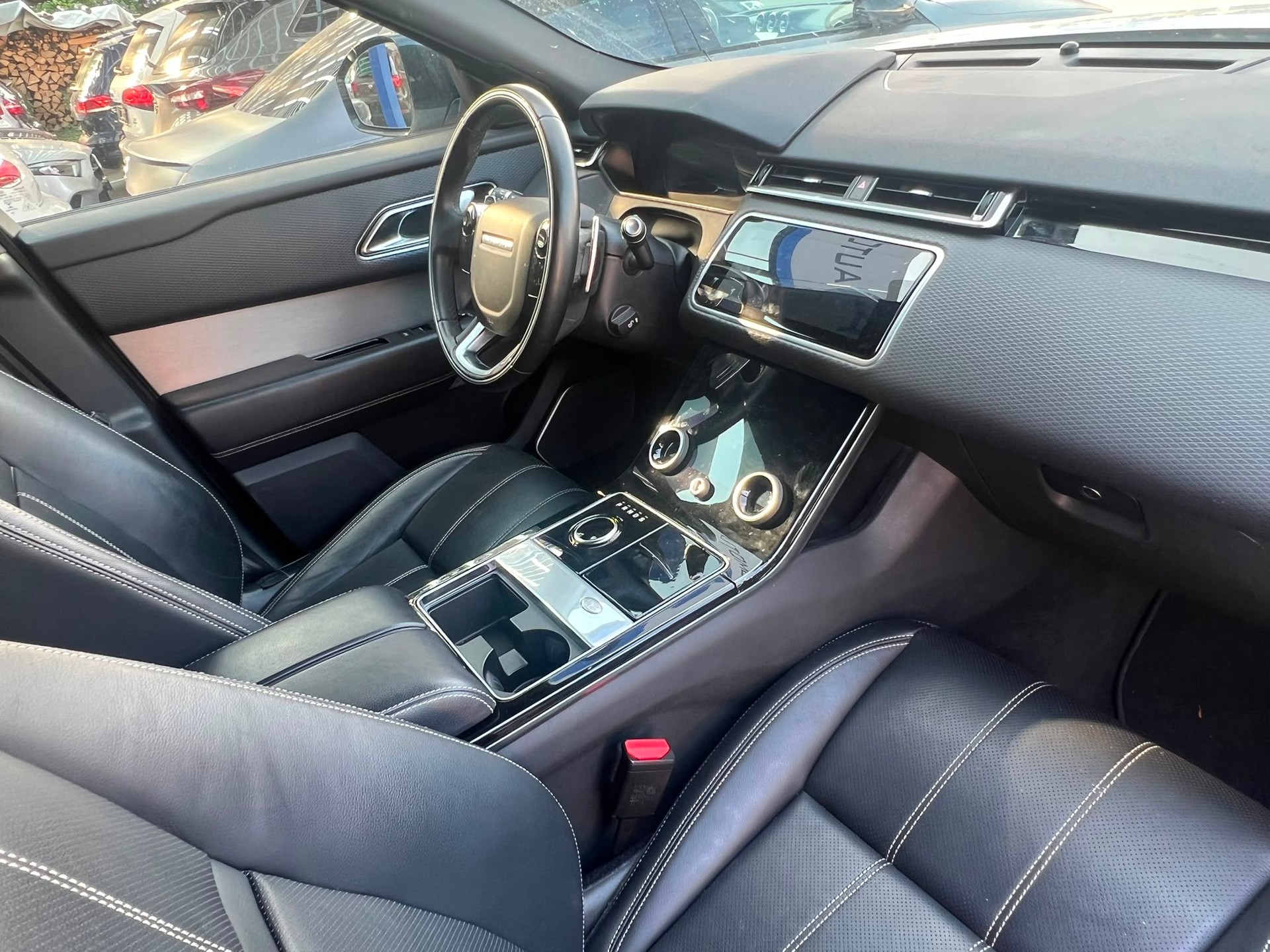 LAND ROVER Range Rover Velar R-Dynamic P 250 Automatic-image-10