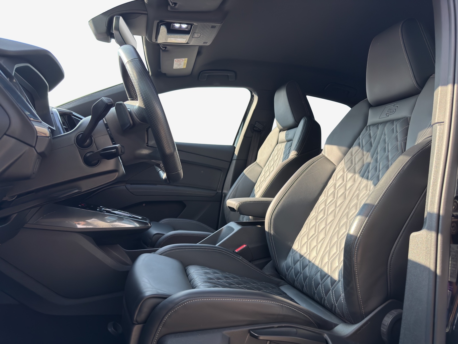 AUDI Q4 Sportback e-tron 50 quattro-image-9