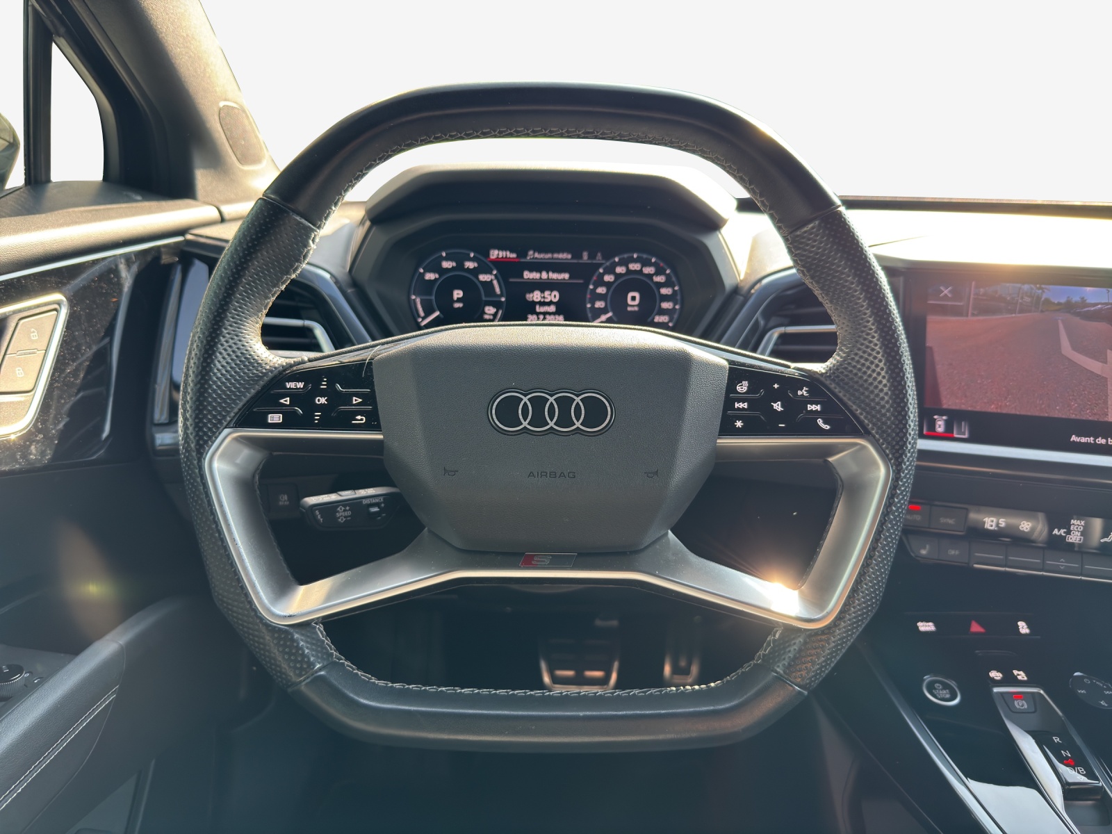AUDI Q4 Sportback e-tron 50 quattro-image-11