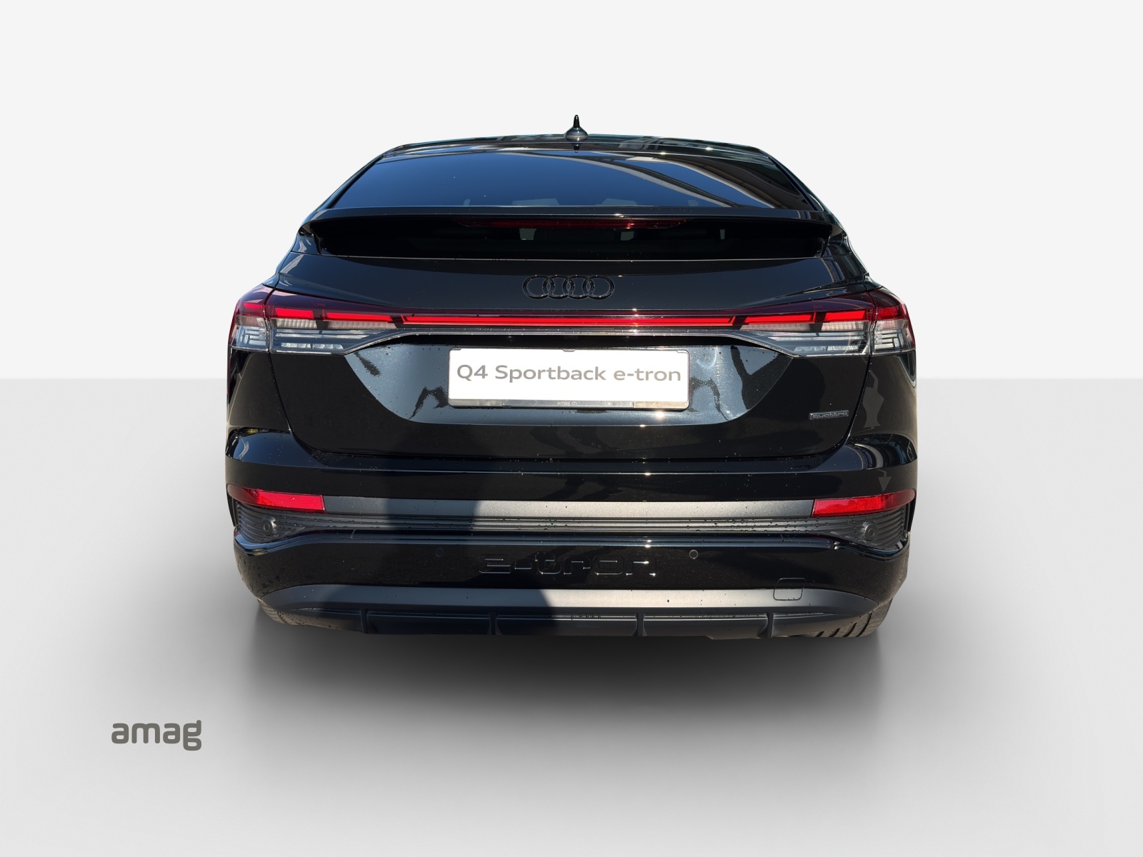AUDI Q4 Sportback e-tron 50 quattro-image-3