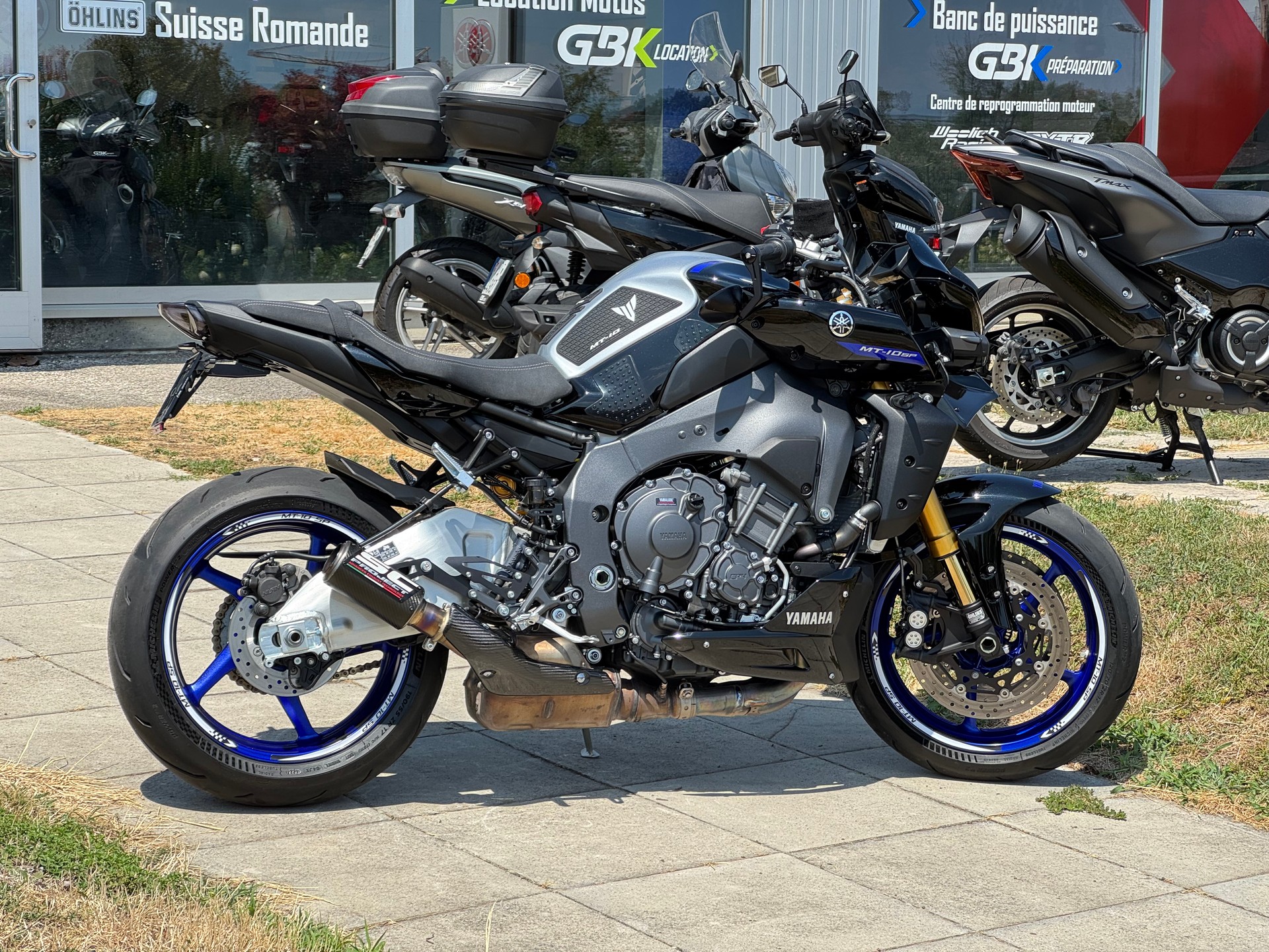 YAMAHA MT-10 SP-showroom-element-1