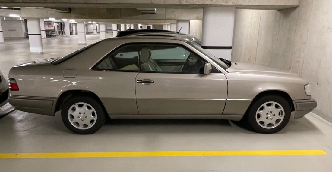MERCEDES-BENZ E 220 Coupé (C124 - W124)-image-9