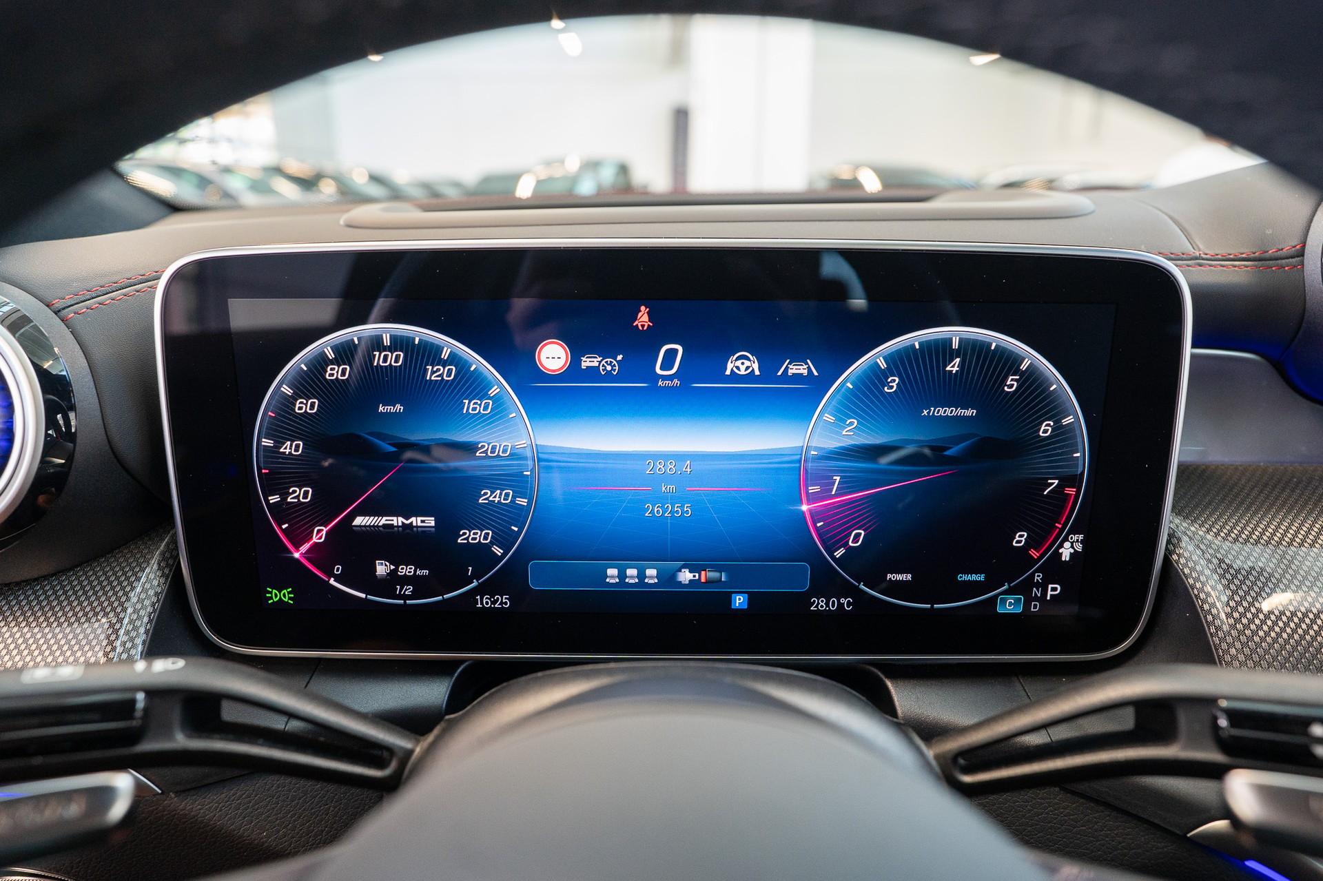MERCEDES-BENZ GLC 43 AMG Executive Edition 4matic Coupé / Panorama-Schiebedach / Head-Up Display / Burmester-image-24