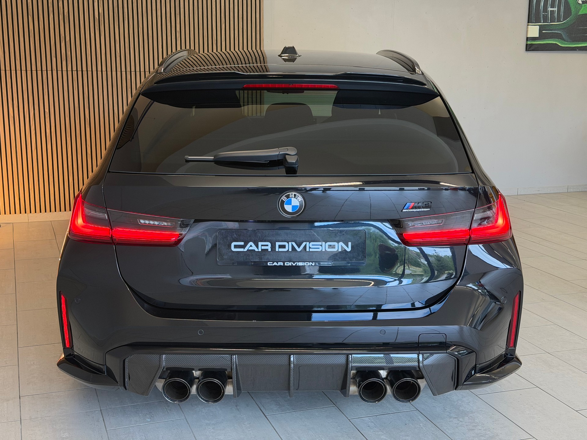 BMW M3 Touring xDrive Competition M-image-9