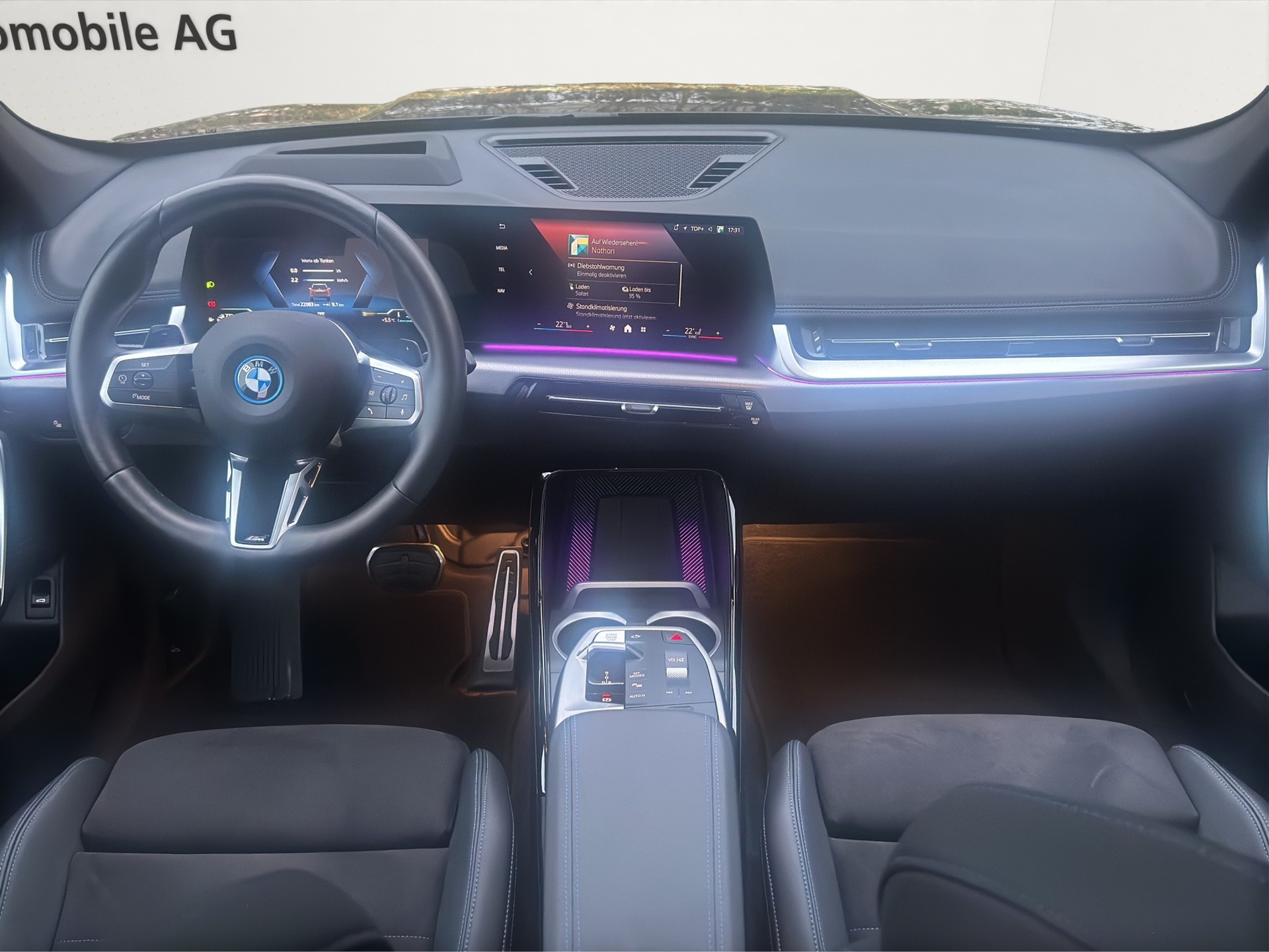 BMW X1 xDrive 30e M Sport 4x4-image-9