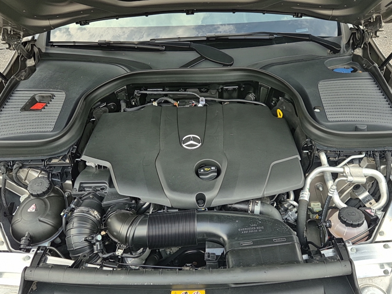 MERCEDES-BENZ GLC 250 d 4Matic-image-25