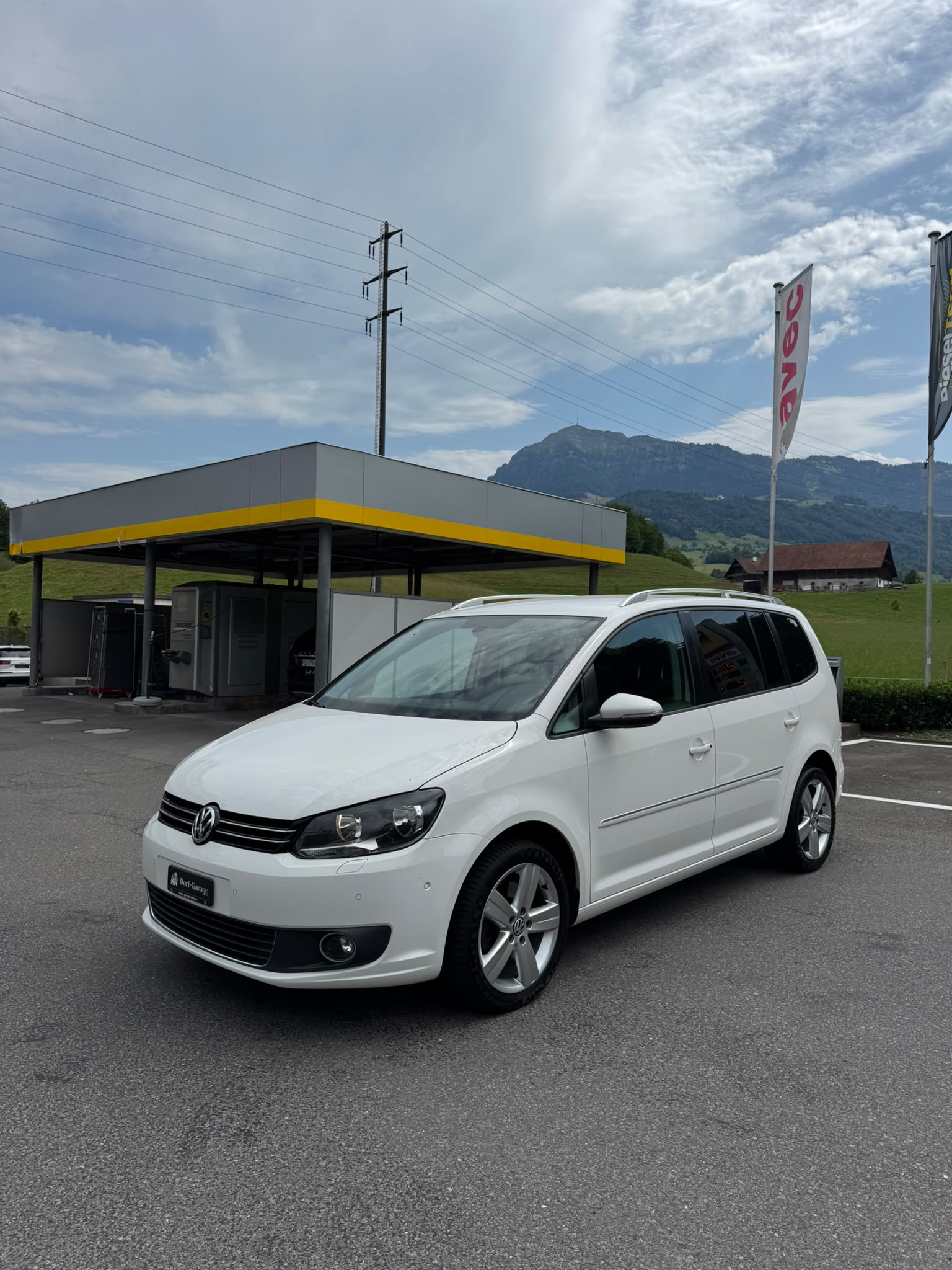 VW Touran 2.0 TDI Highline DSG-image-2