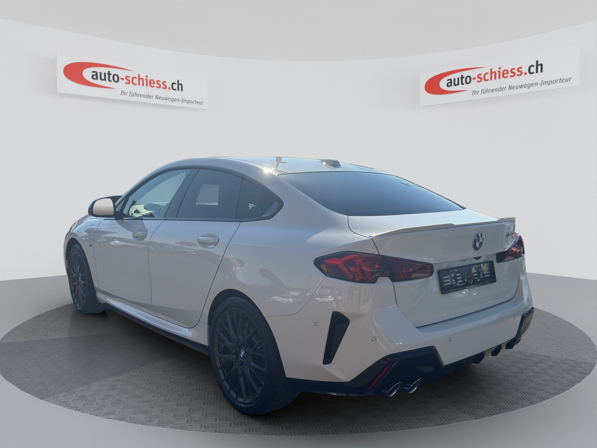 BMW M235 xDrive Gran Coupé Shadow Line-showroom-element-2