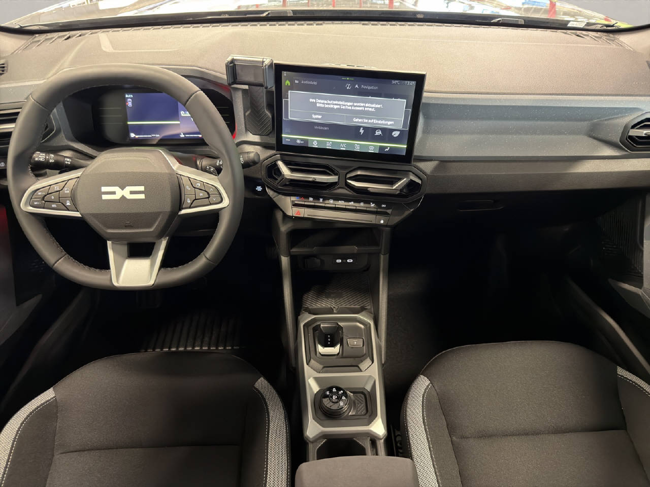 DACIA Duster 1.2 Hybrid Journey 4WD-image-8