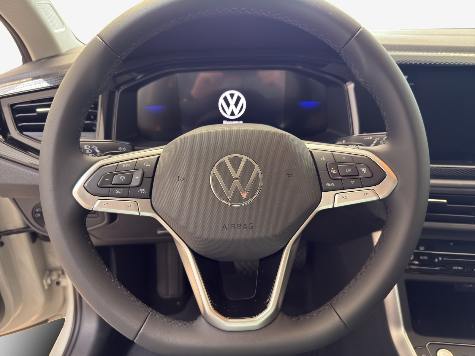 VW Polo 1.0 TSI Life DSG-image-9