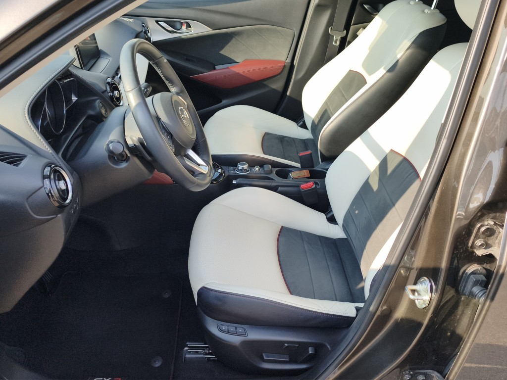 MAZDA CX-3 2.0 Revolution AWD AT LW-image-2