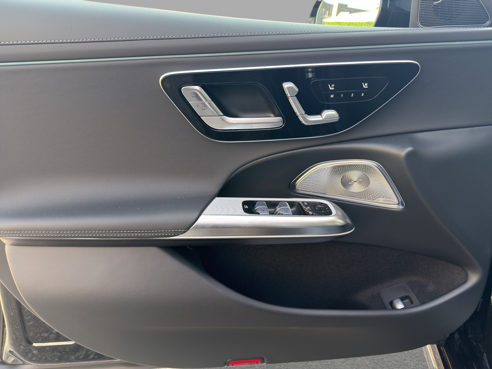MERCEDES-BENZ E 220 d T 4Matic 9G-Tronic-image-12