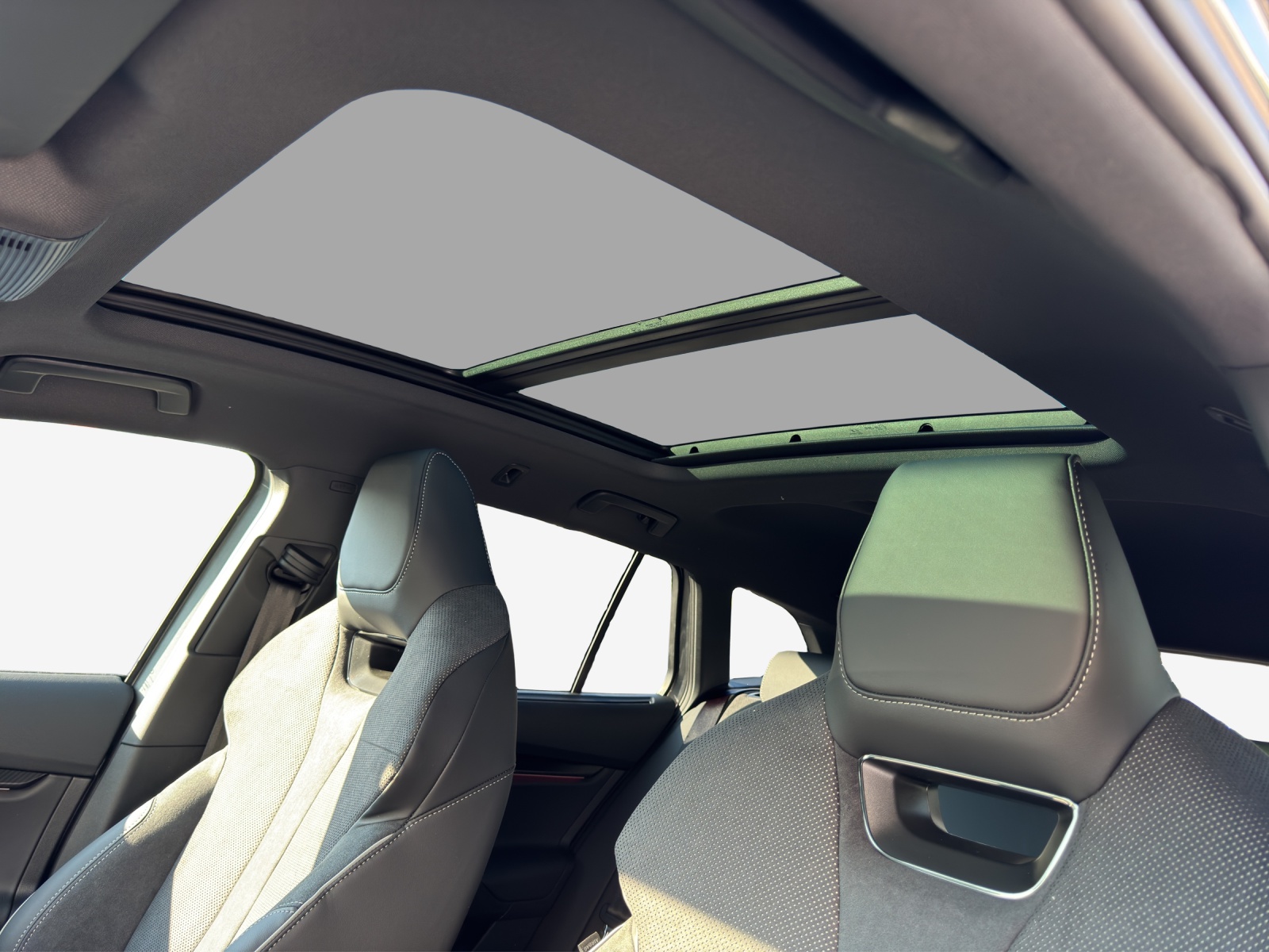 SKODA Enyaq 85x Sportline 4x4-image-15