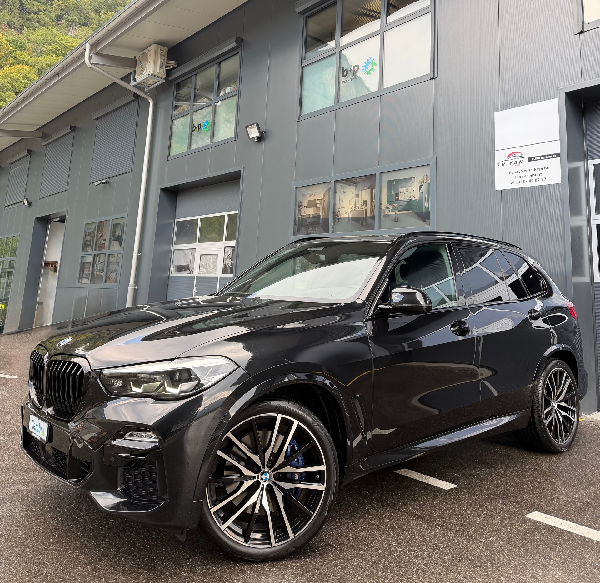BMW X5 xDrive 30d Pack-M 7 Place Steptronic-image-0