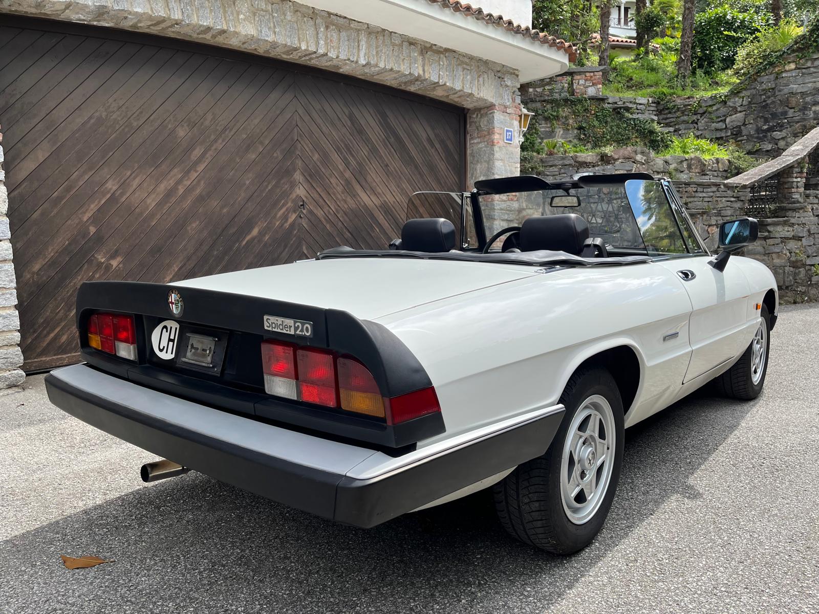 ALFA ROMEO Spider 2.0 (Veloce)-image-2