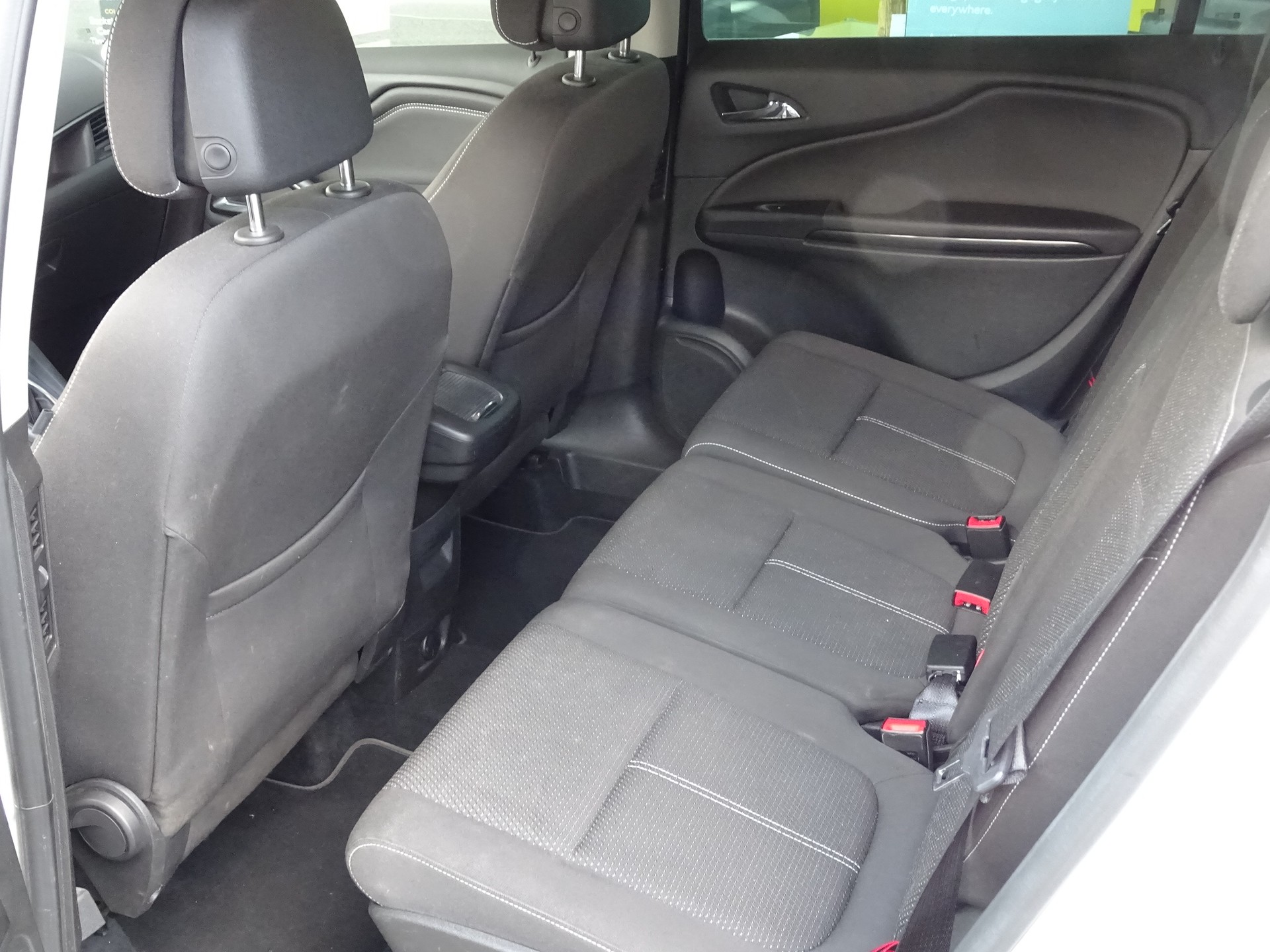 OPEL Zafira 1.6i Turbo Excellence Automatic-image-6