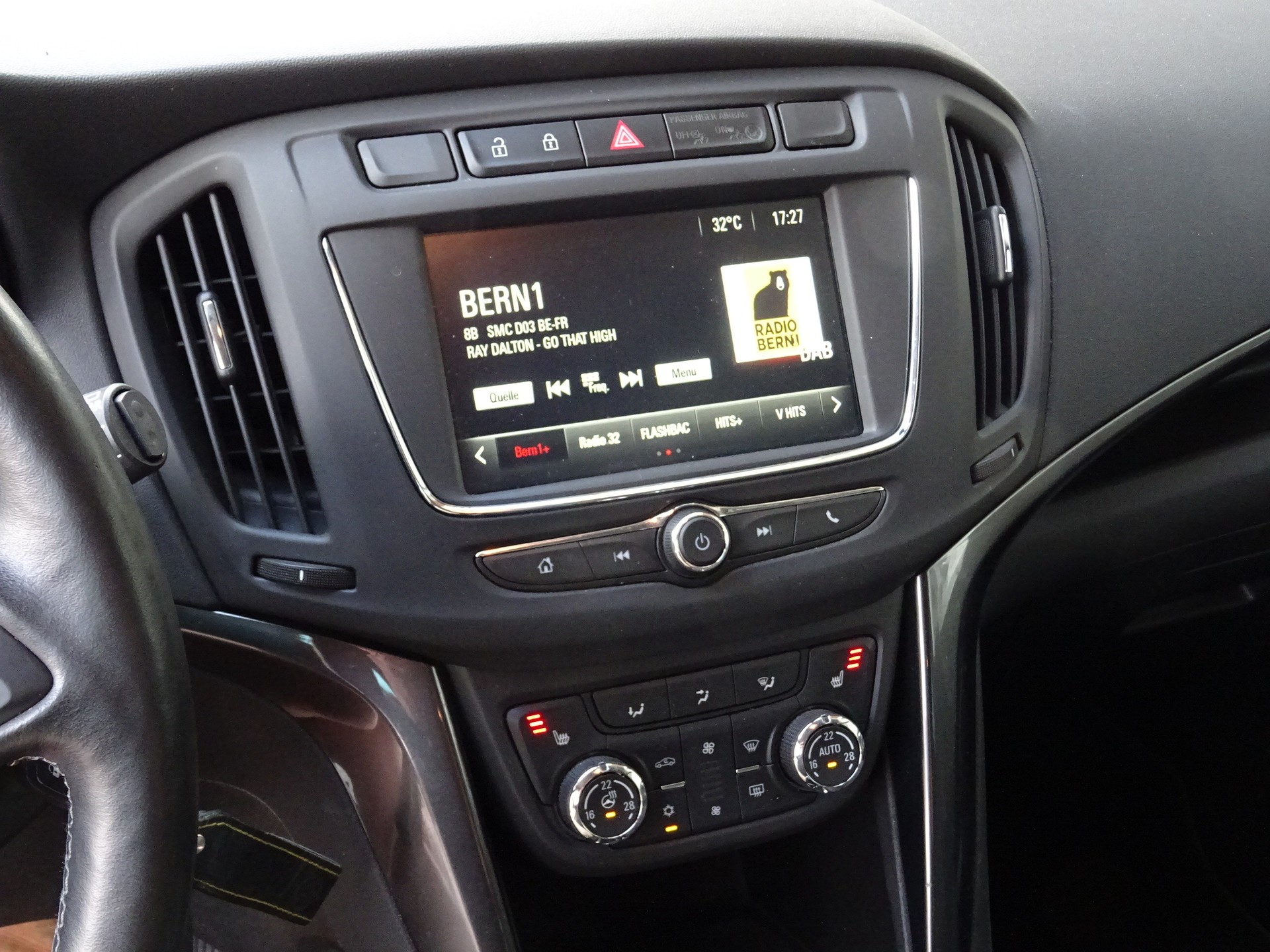 OPEL Zafira 1.6i Turbo Excellence Automatic-image-7