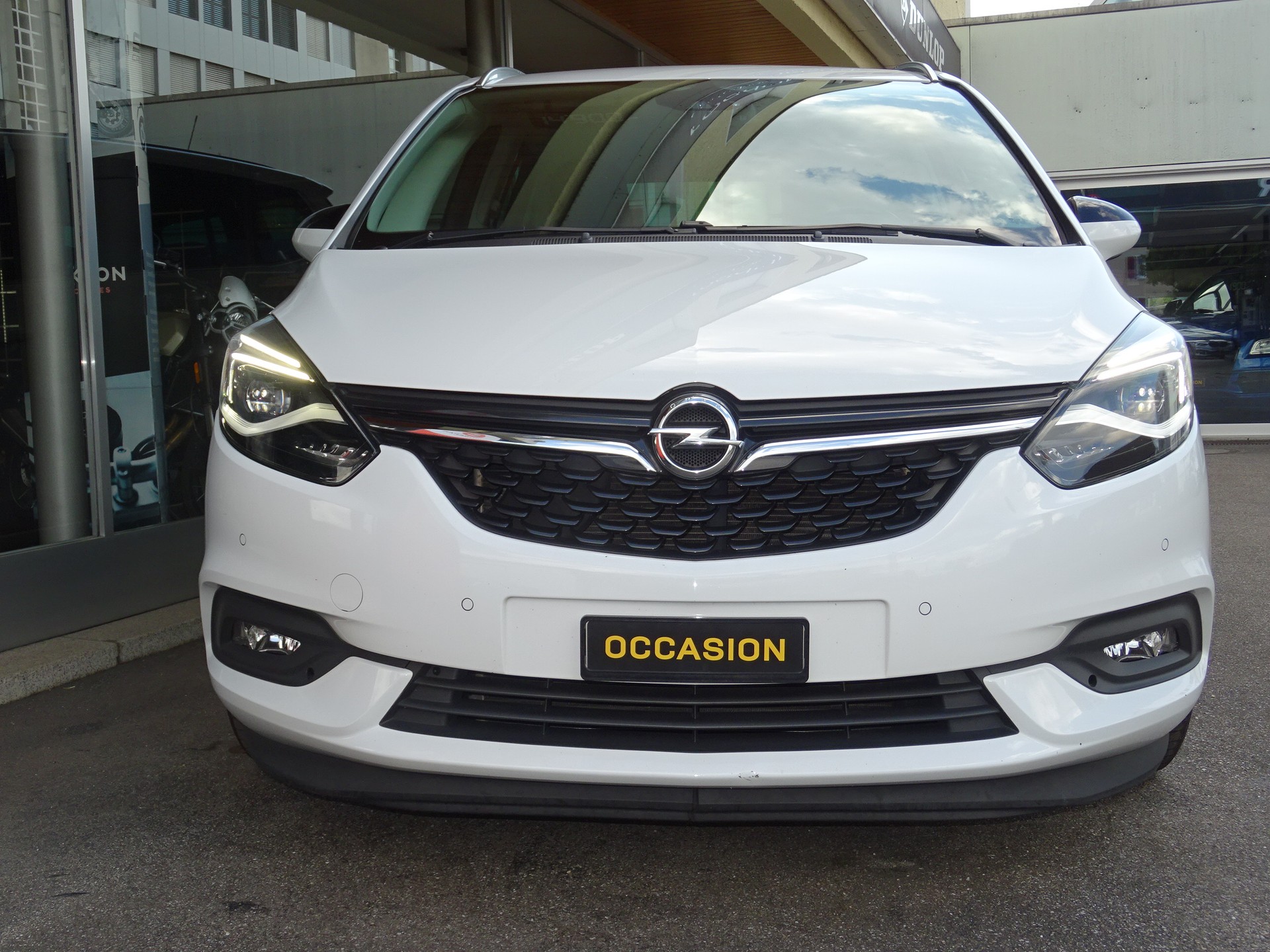 OPEL Zafira 1.6i Turbo Excellence Automatic-image-1